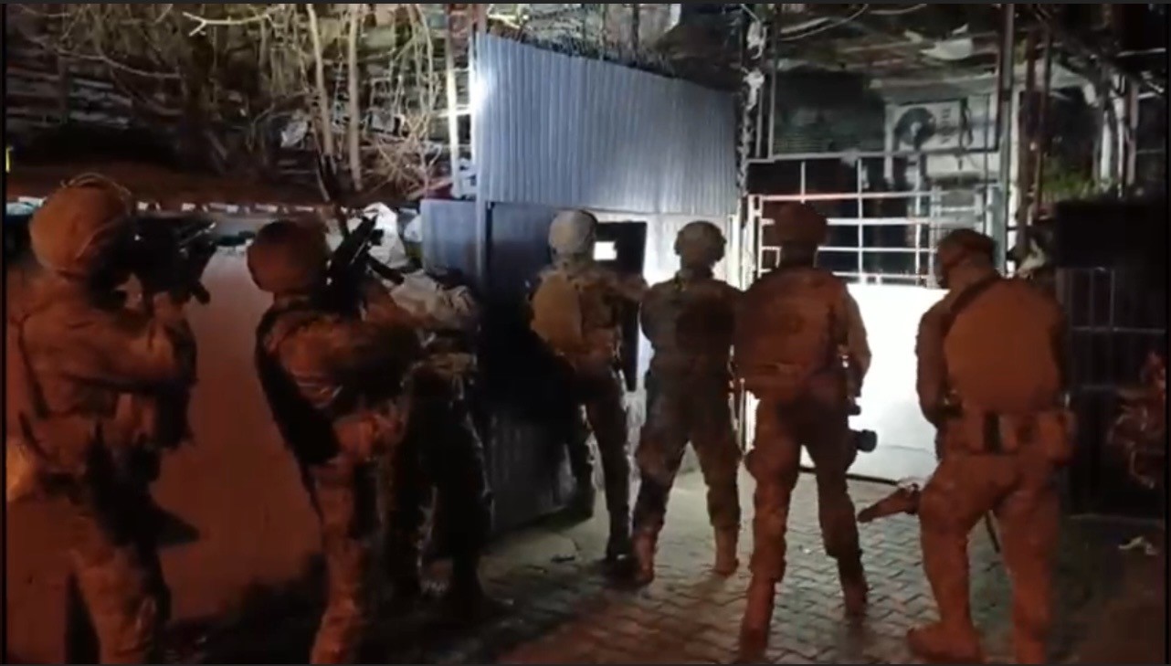 Osmaniye’de uyuşturucu operasyonu: 13 gözaltı, 2 tutuklama
