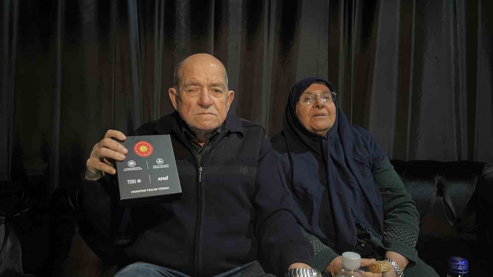 Osmaniyeli depremzedeler evlerine kavuştukları için mutlu
