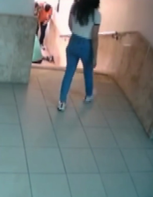 Otizmli öğrenciyi darbettiği iddia edilen öğretmene 15 bin liralık taksitli ceza ailenin tepkisine neden oldu
Otizmli öğrenciyi darbettiği iddia edilen öğretmene 15 bin liralık taksitli ceza ailenin tepkisine neden oldu