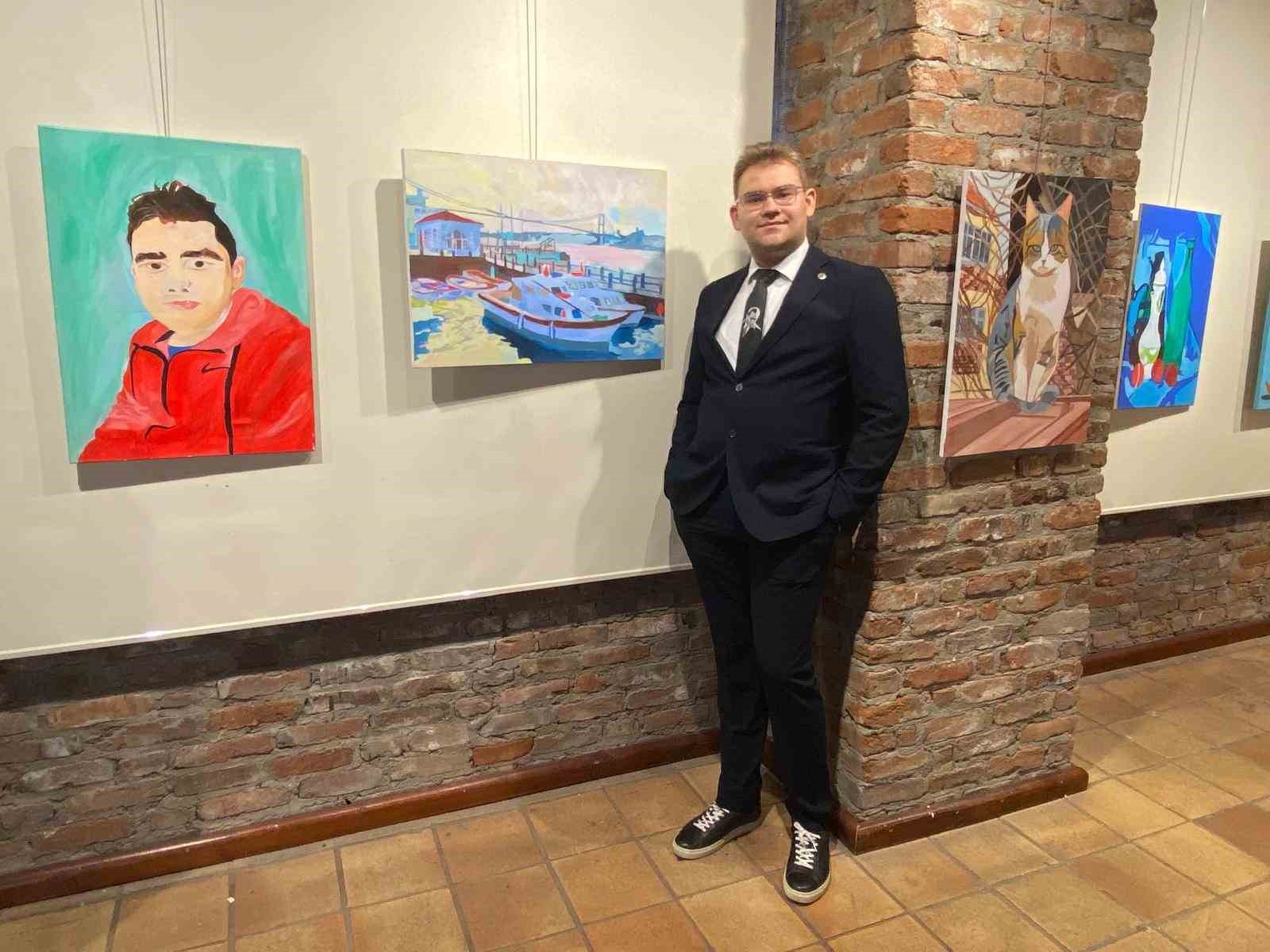 Otizmli ressam Alp Eren Candan’ın resim sergisi
Otizmli ressam Alp Eren Candan’ın resim sergisi