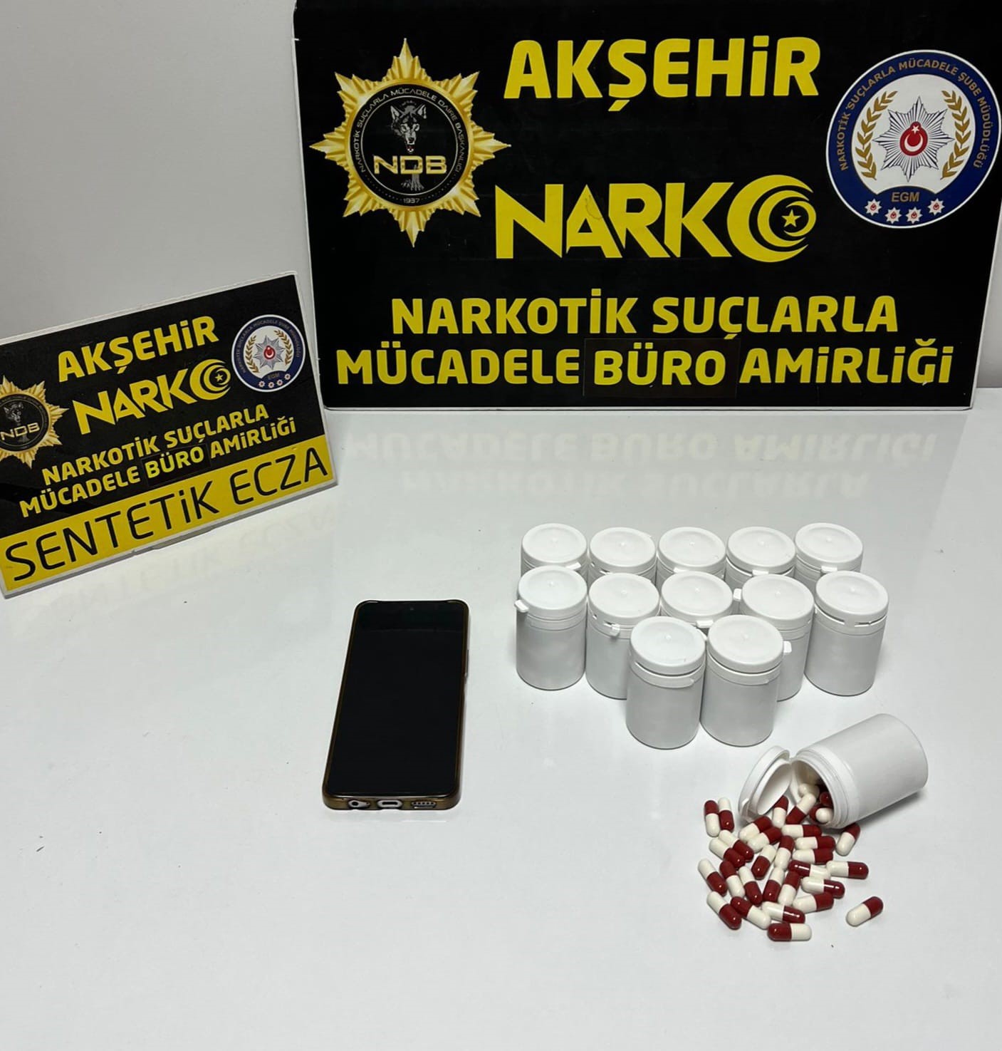 Otobüste uyuşturucu operasyonu: 700 hap ele geçirildi
