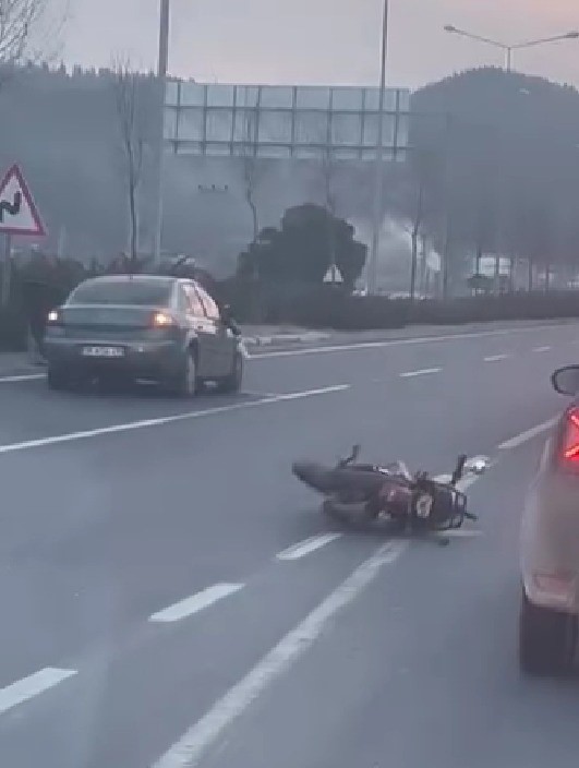 Otomobil ile çarpışan motosikletin sürücüsü hayatını kaybetti
