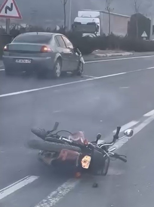 Otomobil ile çarpışan motosikletin sürücüsü hayatını kaybetti

