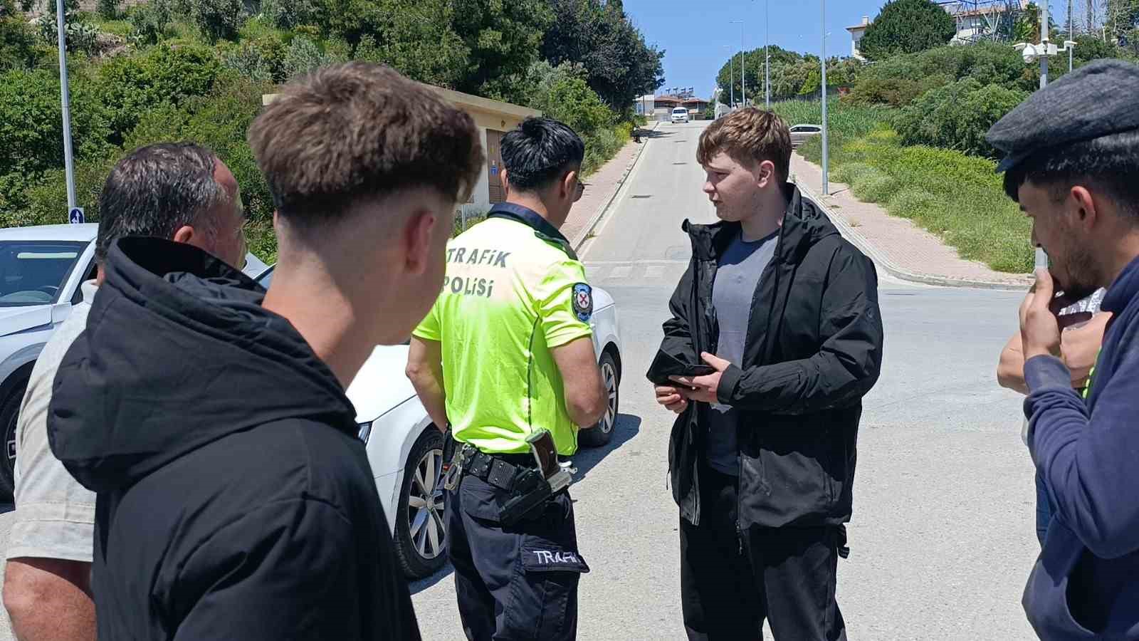 Otomobil ile motorlu bisiklet çarpıştı: 1 yaralı
