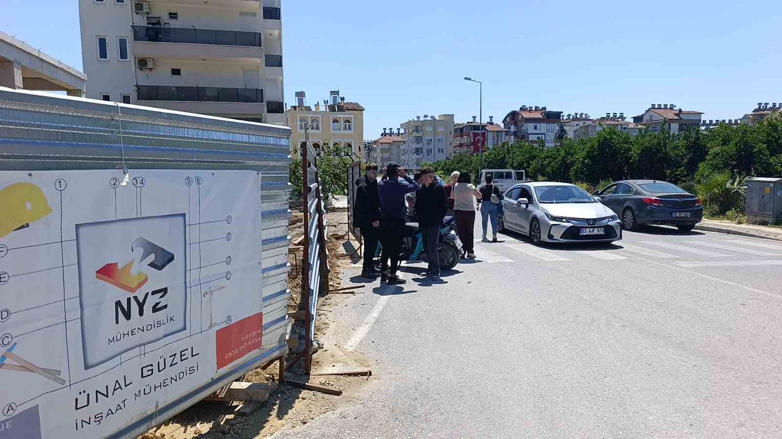 Otomobil ile motorlu bisiklet çarpıştı: 1 yaralı
