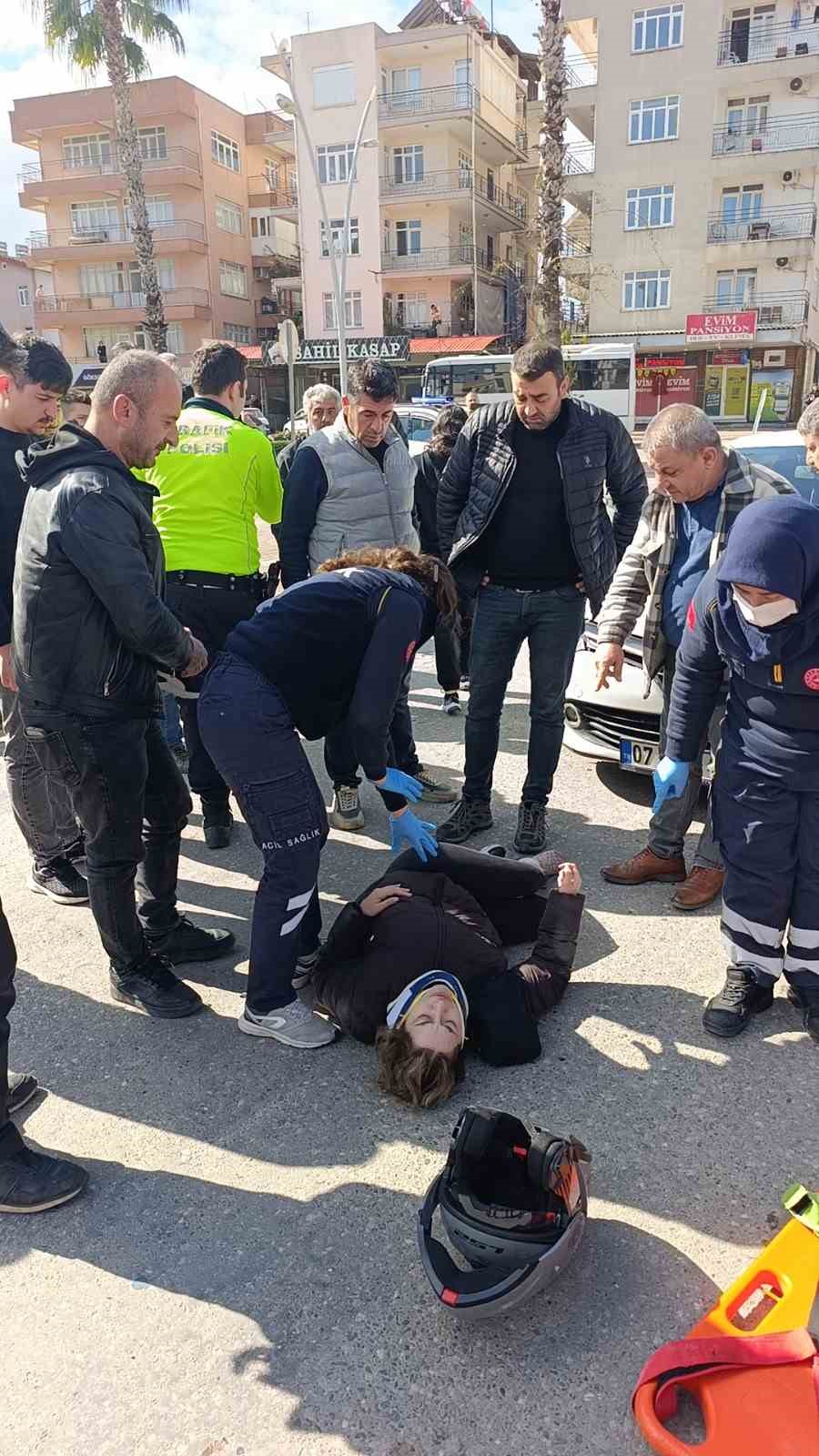 Otomobil ile motosiklet çarpıştı: 1 yaralı
