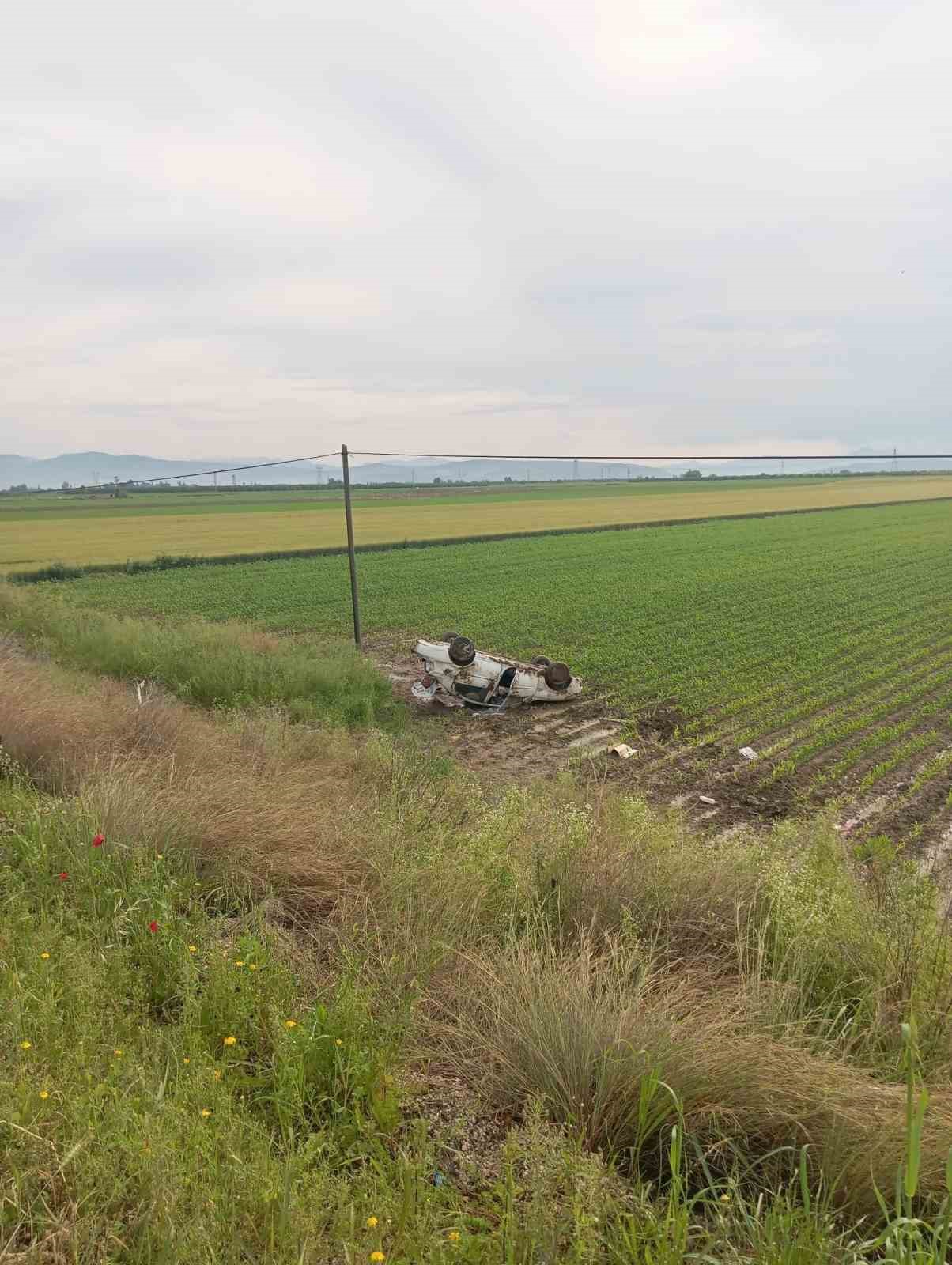 Otomobil takla attı, 4 yaralı
