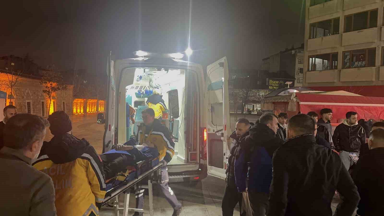 Otomobile çarpan scooter sürücüsü yaralandı
