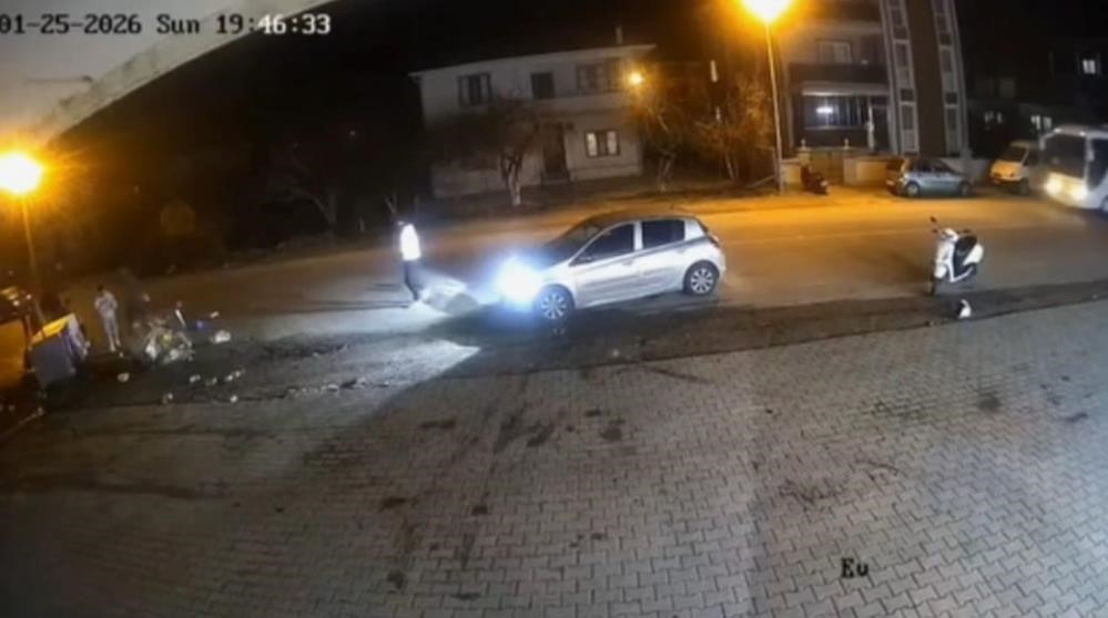 Otomobilin çarptığı 9 yaşındaki çocuk hayatını kaybetti
Otomobilin çarptığı 9 yaşındaki çocuk hayatını kaybetti