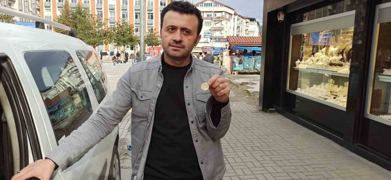 Otomobilini 50 gram altın karşılığında satışa çıkardı
