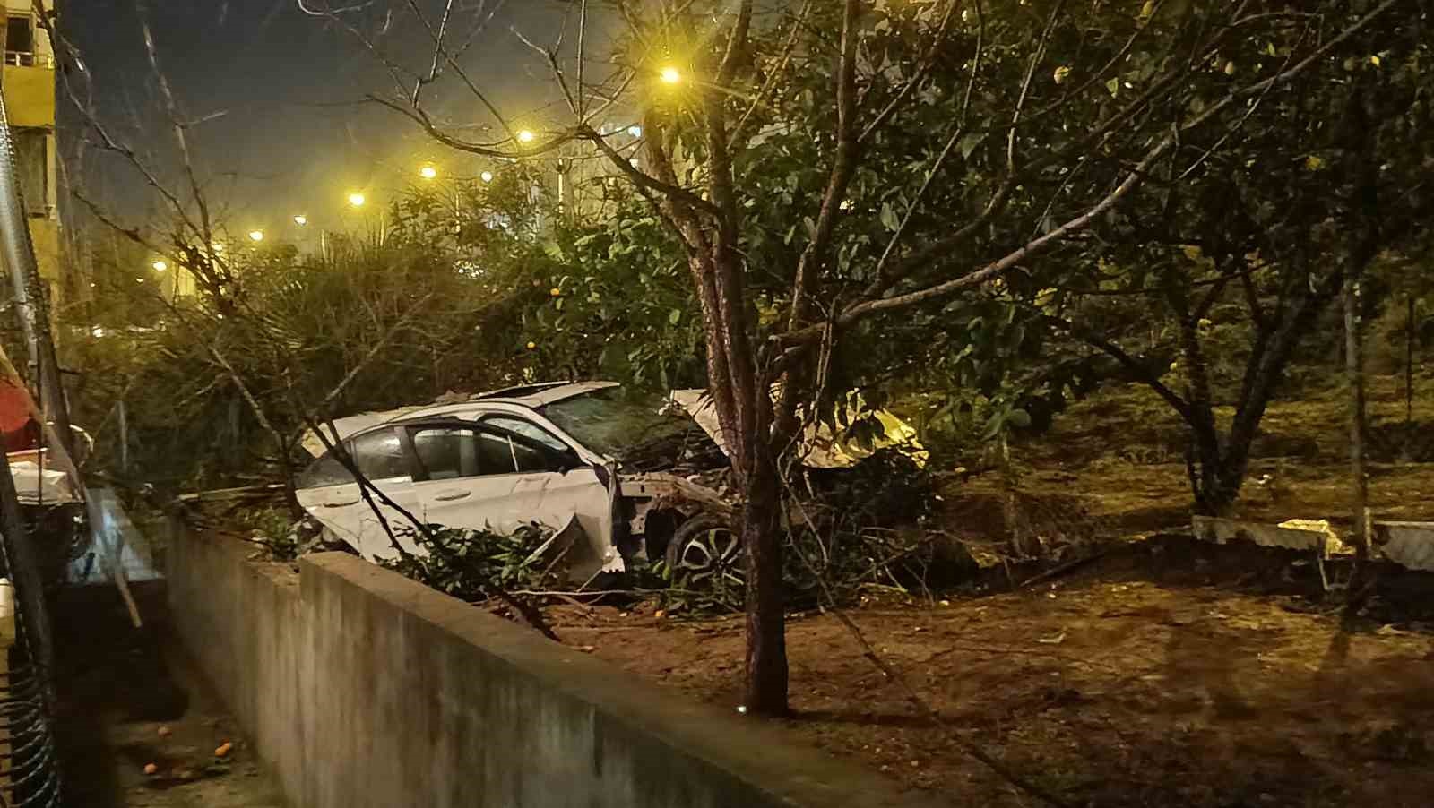 Otoyolda feci kaza: Anne yaralandı, sürücü oğlu öldü
