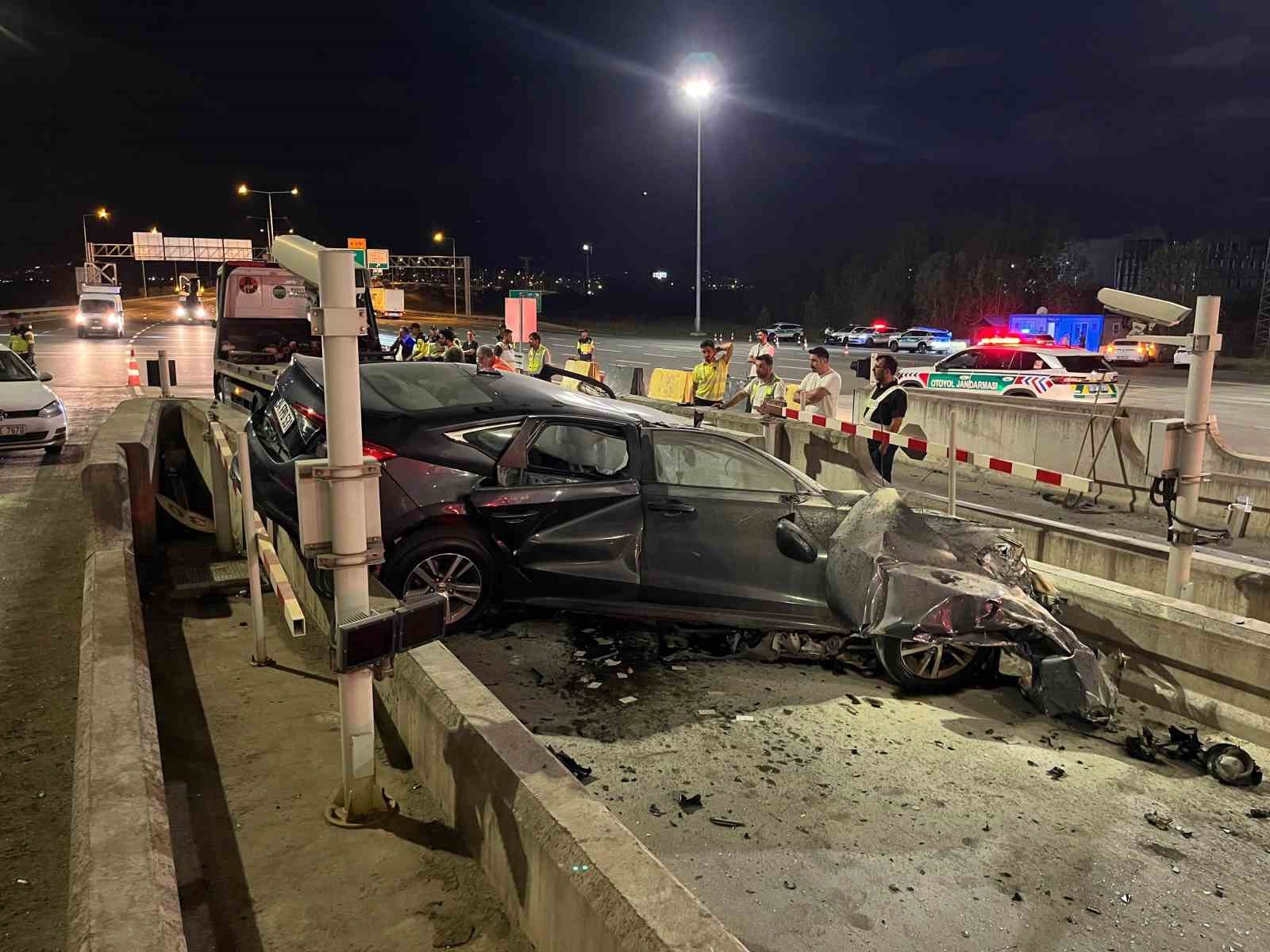 Otoyollardaki beton bloklar sürücülerin kabusu oldu
Otoyollardaki beton bloklar sürücülerin kabusu oldu