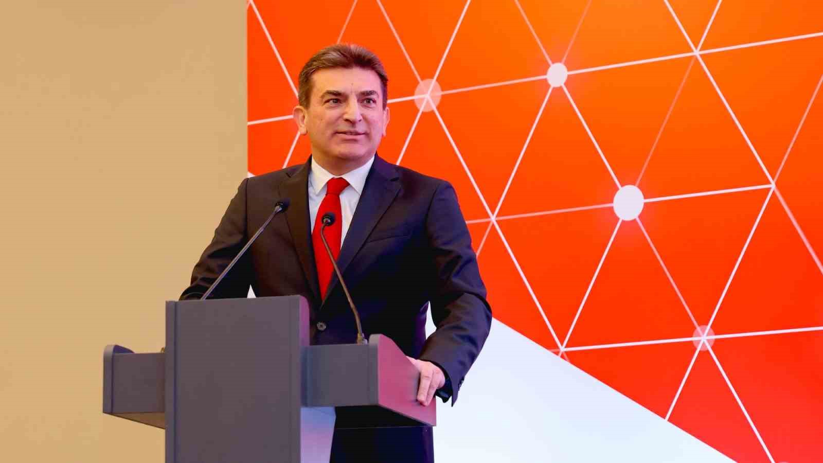 OYAK Genel Müdürü Murat Yalçıntaş şirketin gelecek dönemine ilişkin stratejik yol haritasını paylaştı
OYAK Genel Müdürü Murat Yalçıntaş şirketin gelecek dönemine ilişkin stratejik yol haritasını paylaştı