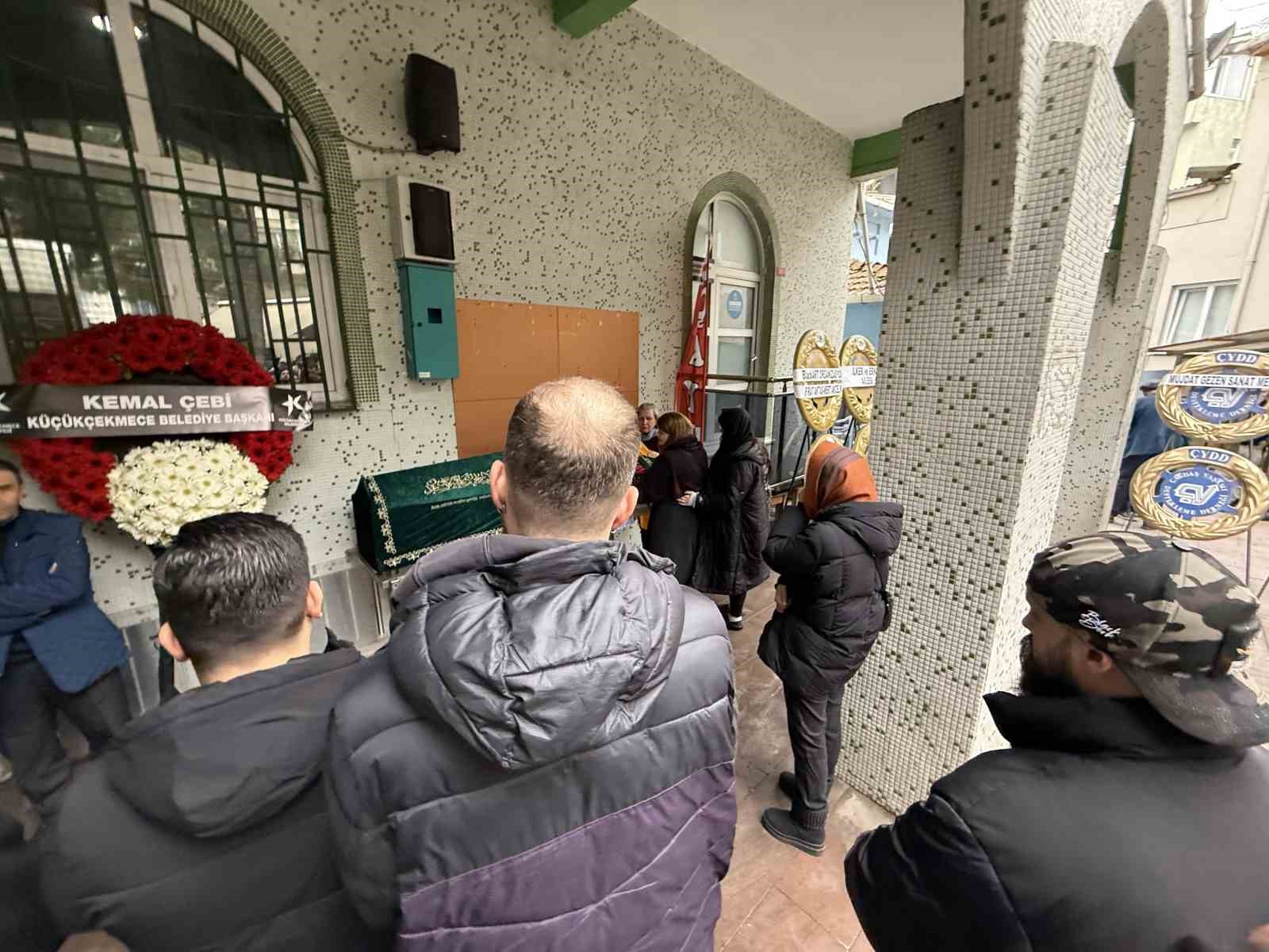 Oyuncu Ramazan Tetik son yolculuğuna uğurlandı
