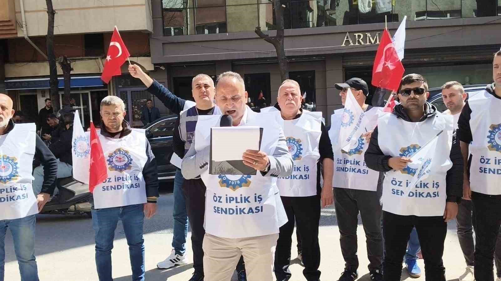 Öz İplik İş’ten Ar Leder önünde basın açıklaması
