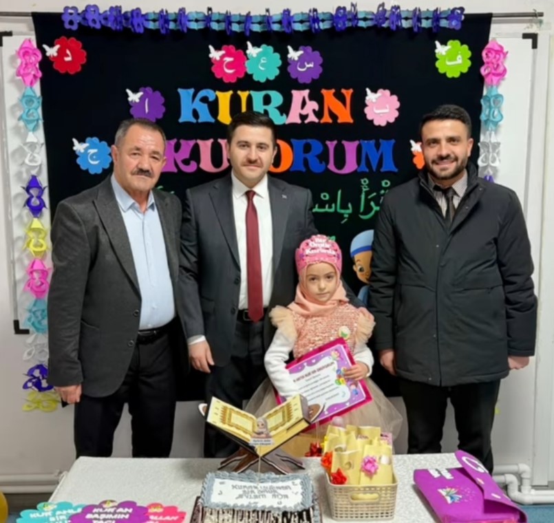 Özalp’ta bayrak haftası etkinliği
