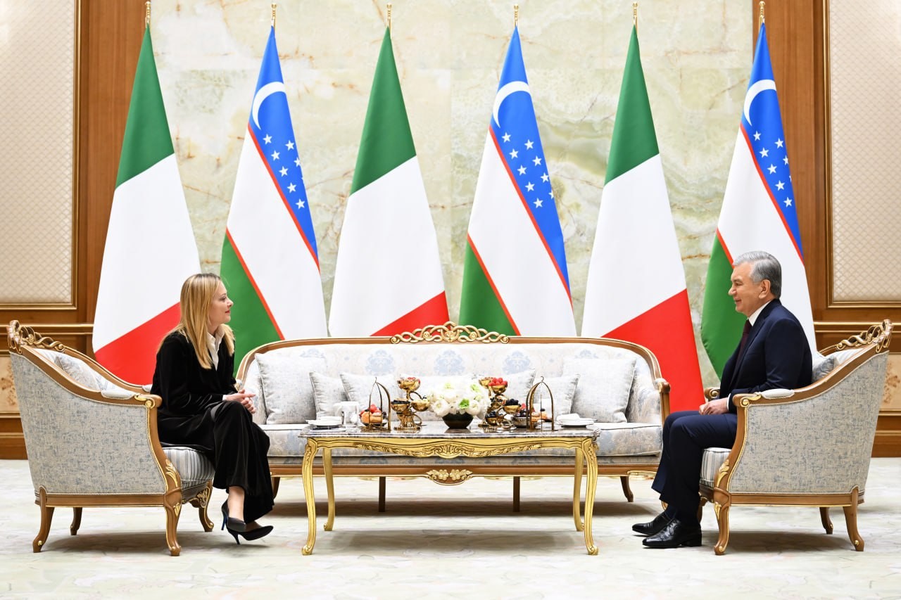 Özbekistan Cumhurbaşkanı Mirziyoyev, İtalya Başbakanı Meloni ile görüştü
