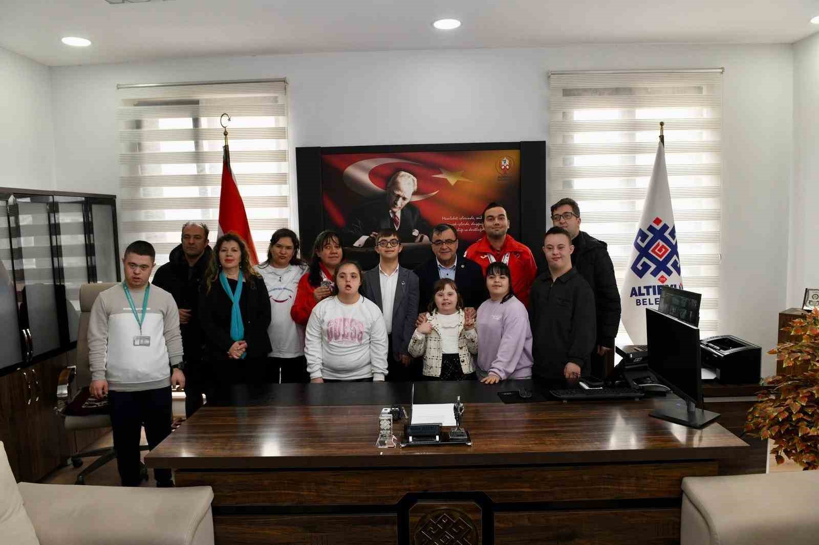 Özel Bireyler Başkan Şehirli ile buluştu
