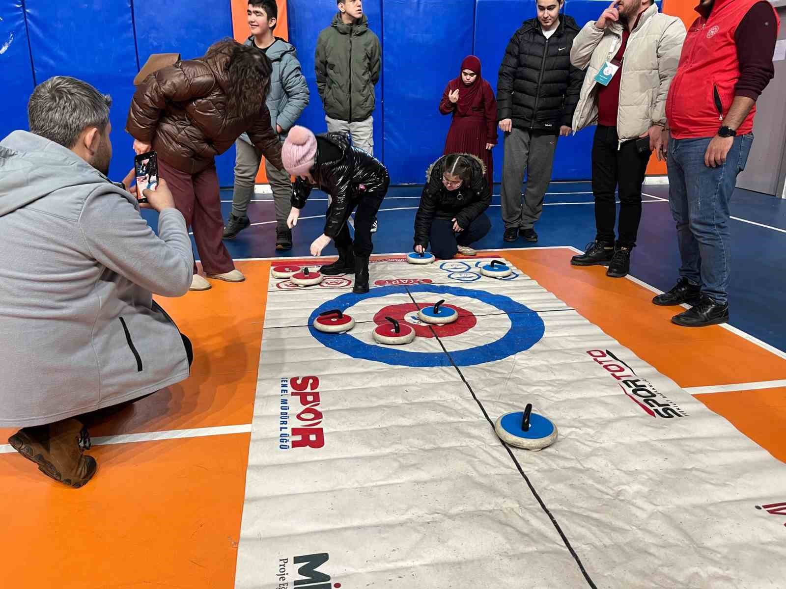 Özel bireyler gönüllerince eğlendi
