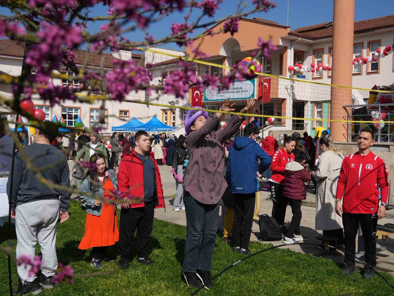 Özel çocuklar unutulmaz bir gün geçirdi
