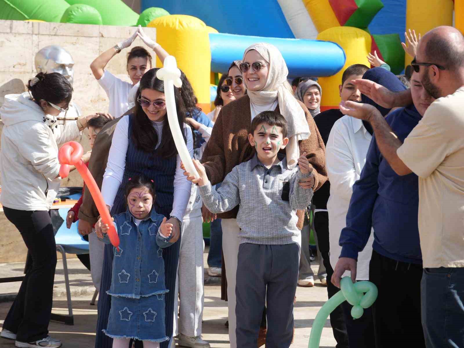 Özel çocuklar unutulmaz bir gün geçirdi

