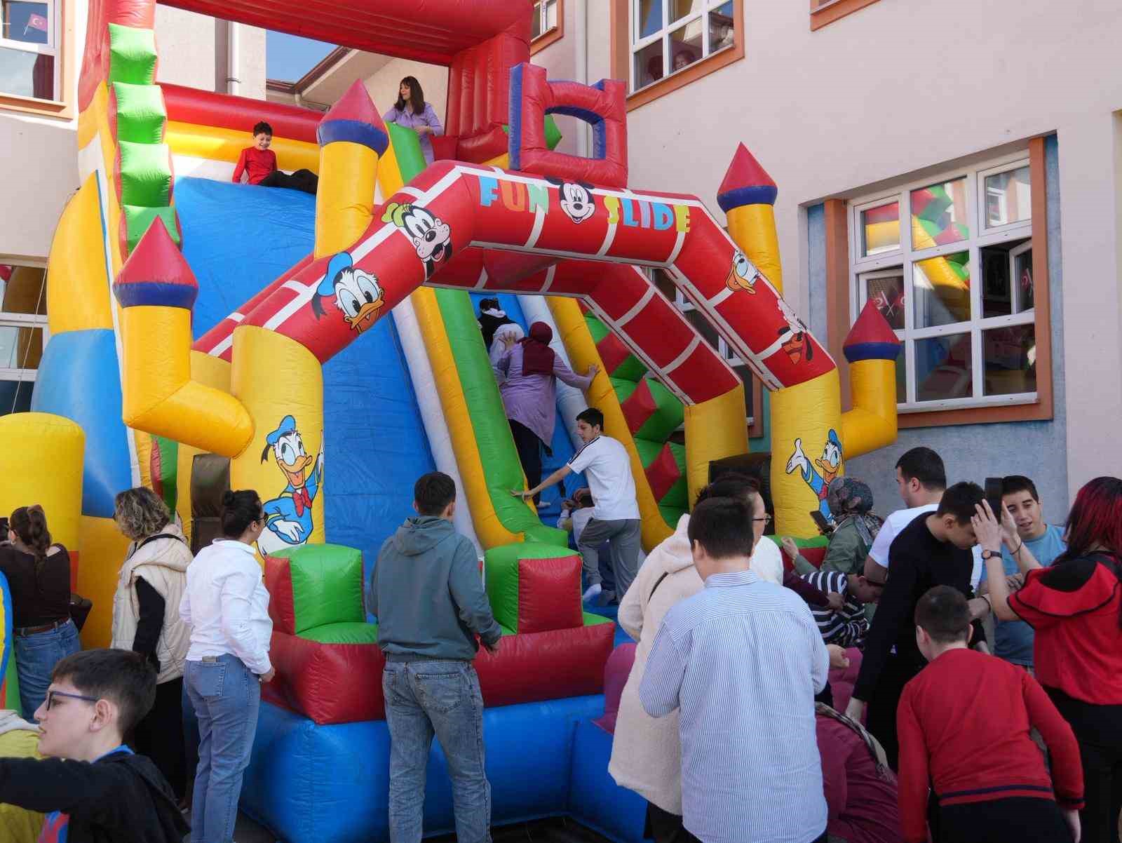 Özel çocuklar unutulmaz bir gün geçirdi
