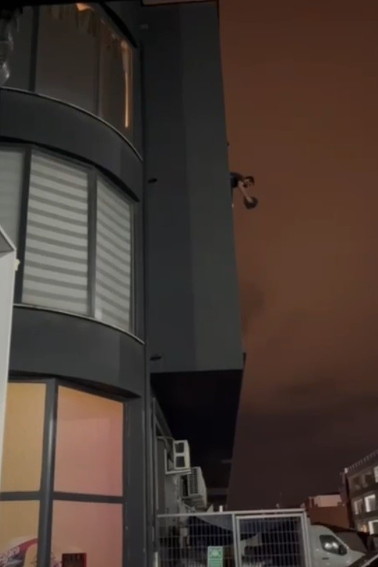 Özel davetiyeli poker masasına emniyet operasyonu: 18 kişiye toplam 208 bin lira ceza
