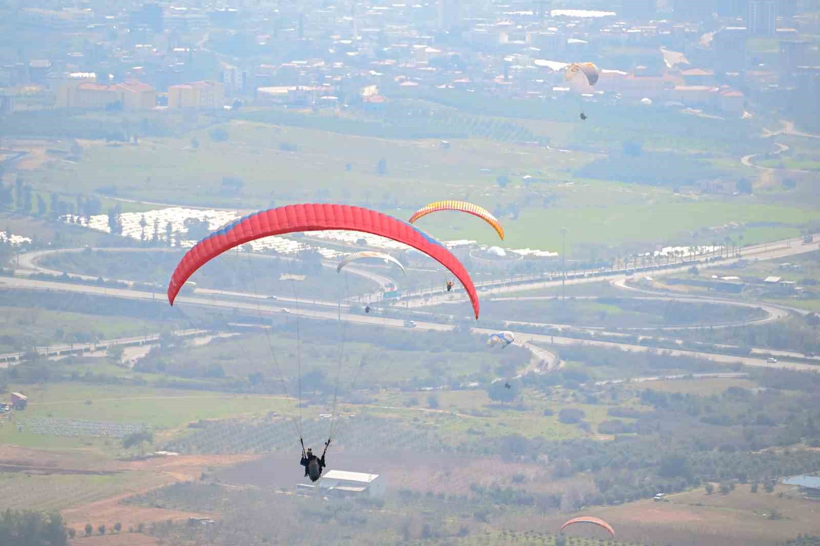Özel gereksinimli çocuklar gökyüzüyle tanıştı
Özel gereksinimli çocuklar gökyüzüyle tanıştı