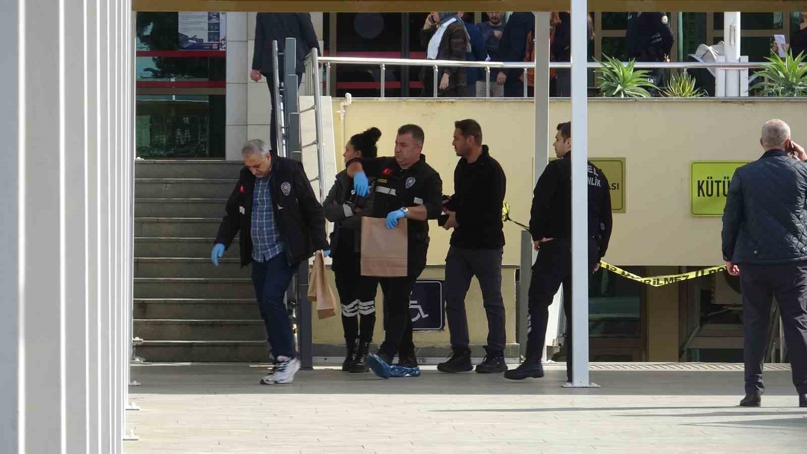 Özel güvenlik görevlisi adliyede ölü bulundu
