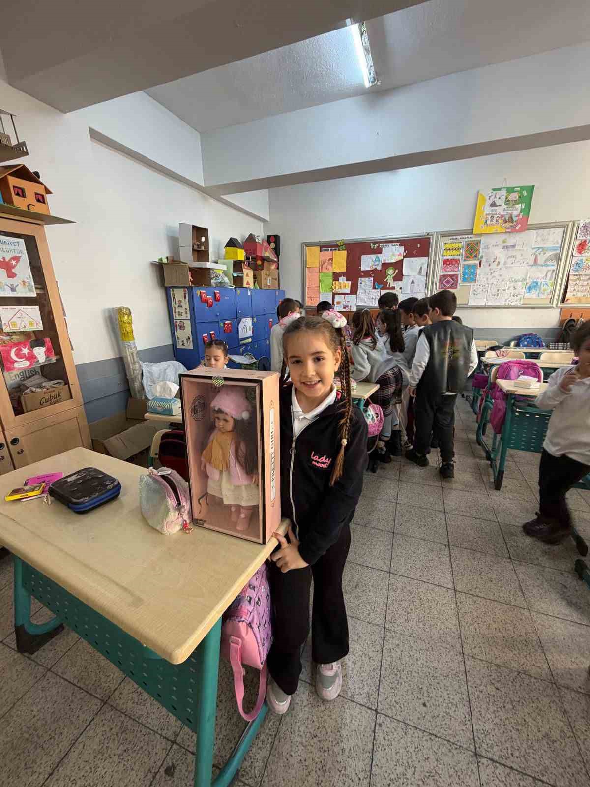 Özel Harekat polislerinden şehit kızına doğum günü sürprizi
