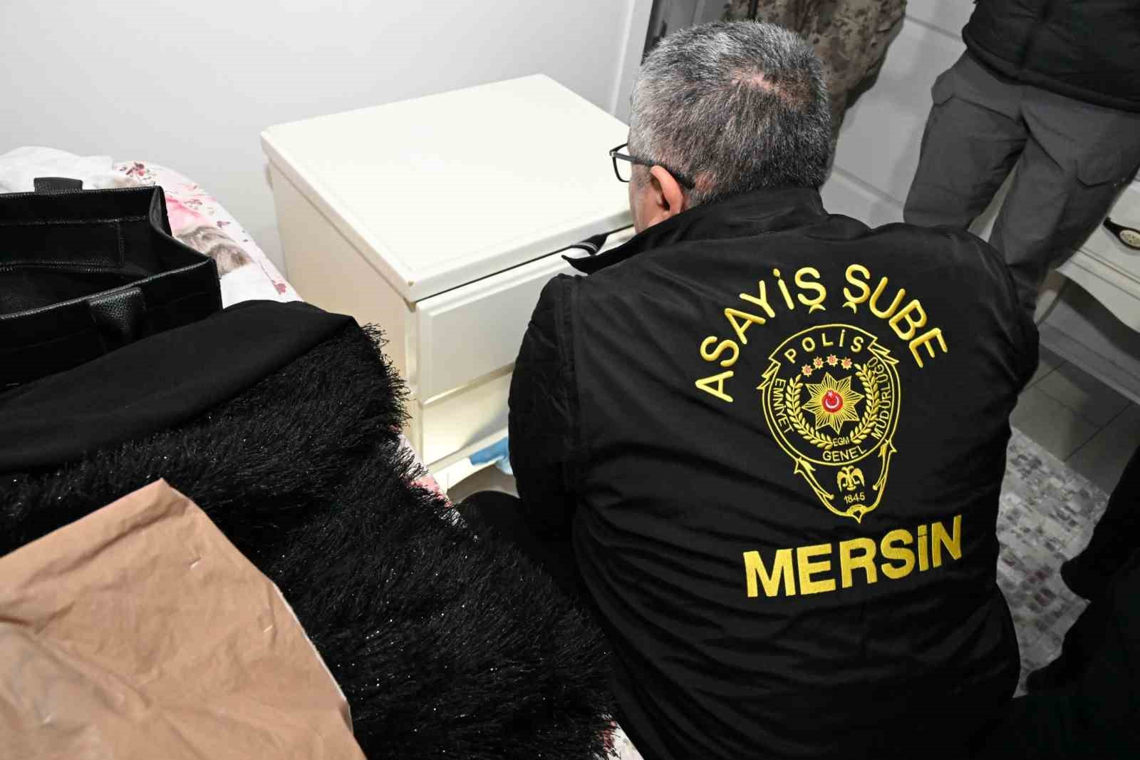 Özel harekatlı baskında cinayetten 27 yıl hapis cezasıyla aranan hükümlü yakalandı
