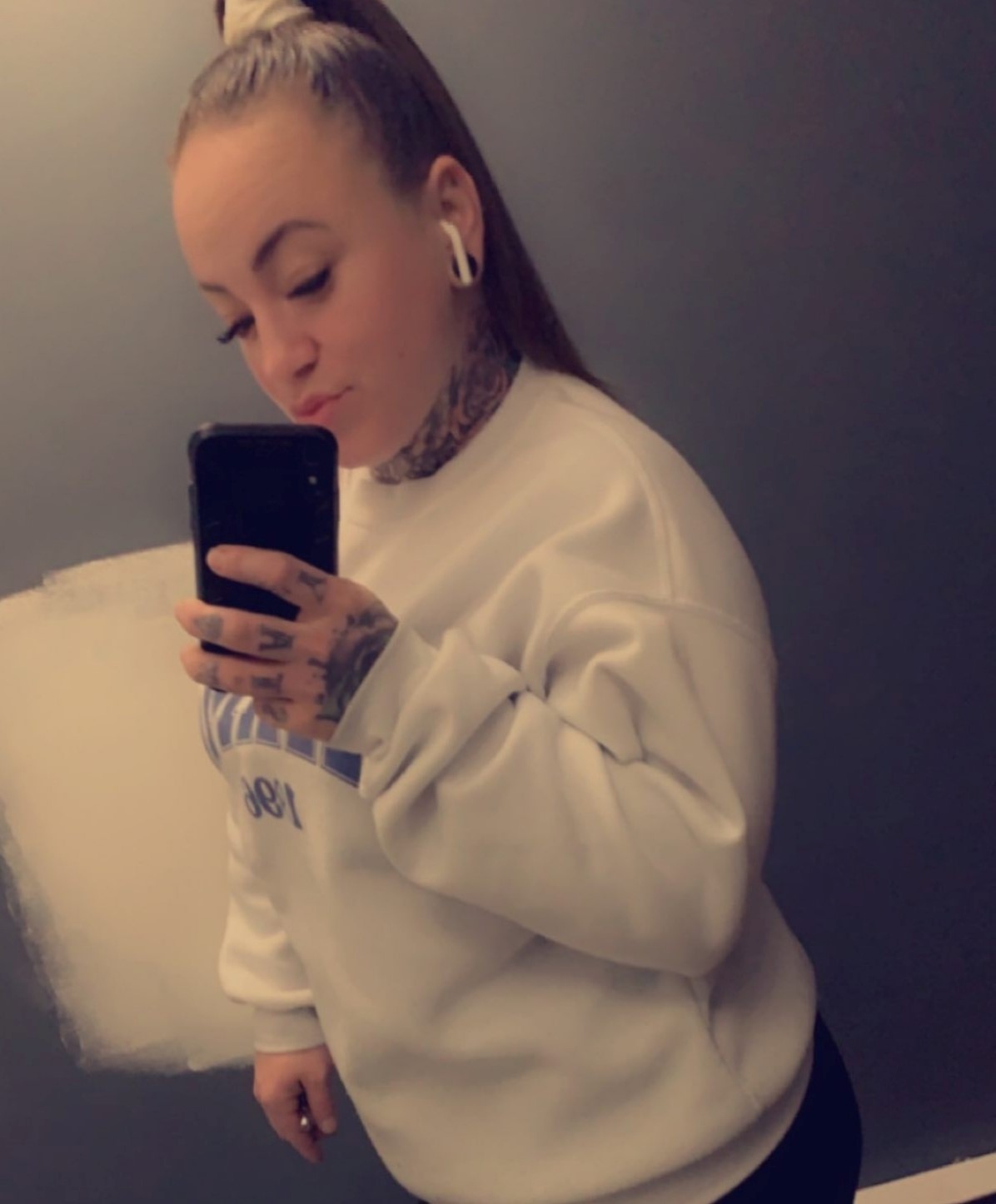 Özel hastanede göğüs ve karın gerdirme ameliyatı sonrası fenalaşan Kanada uyruklu kadın hastanede öldü
