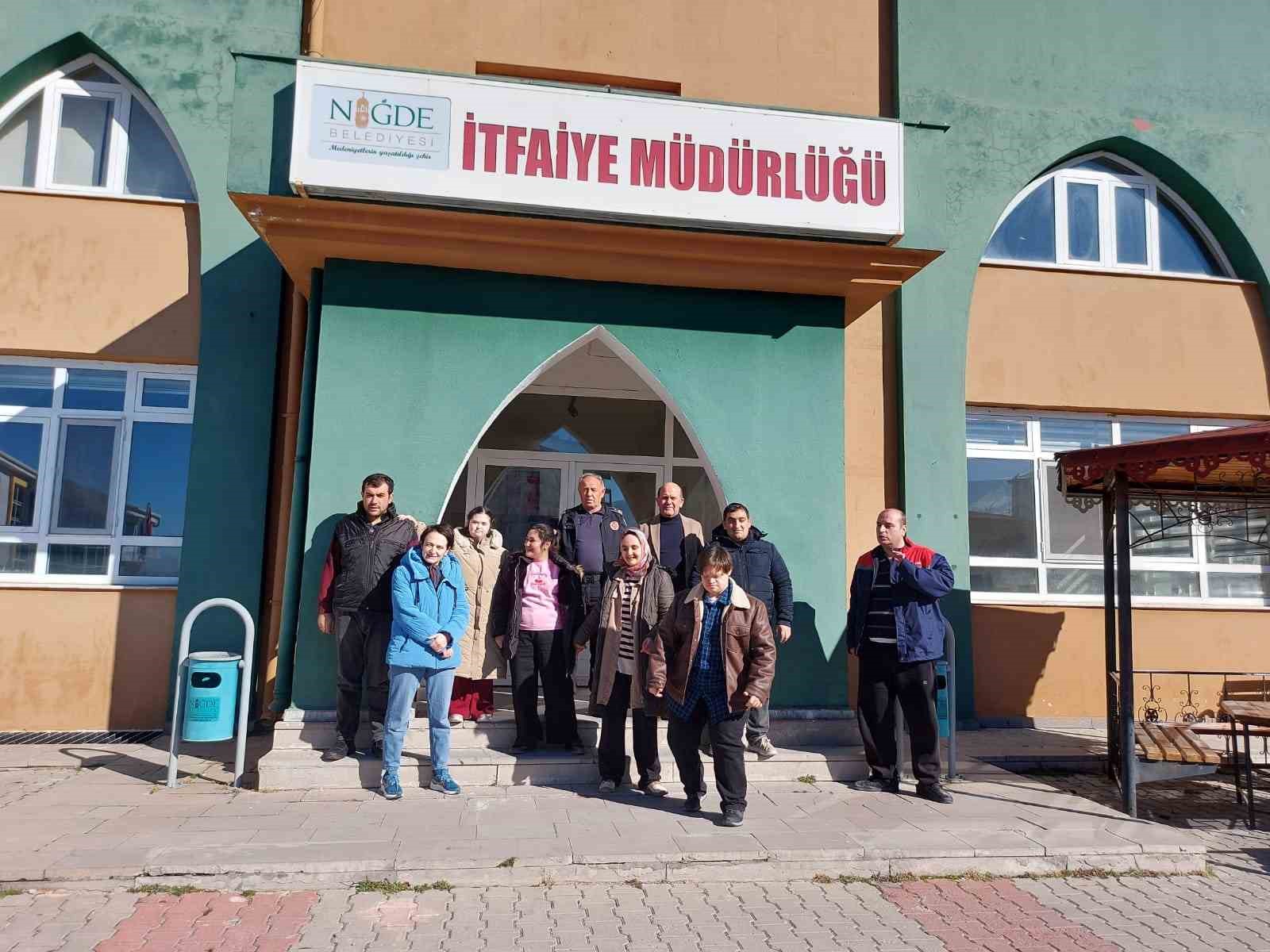 Özel öğrencilerden itfaiyeye anlamlı ziyaret
