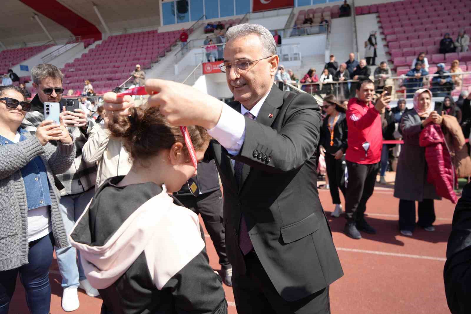 Özel Sporcular Atletizm Türkiye Birinciliği Yarışmaları yapıldı
