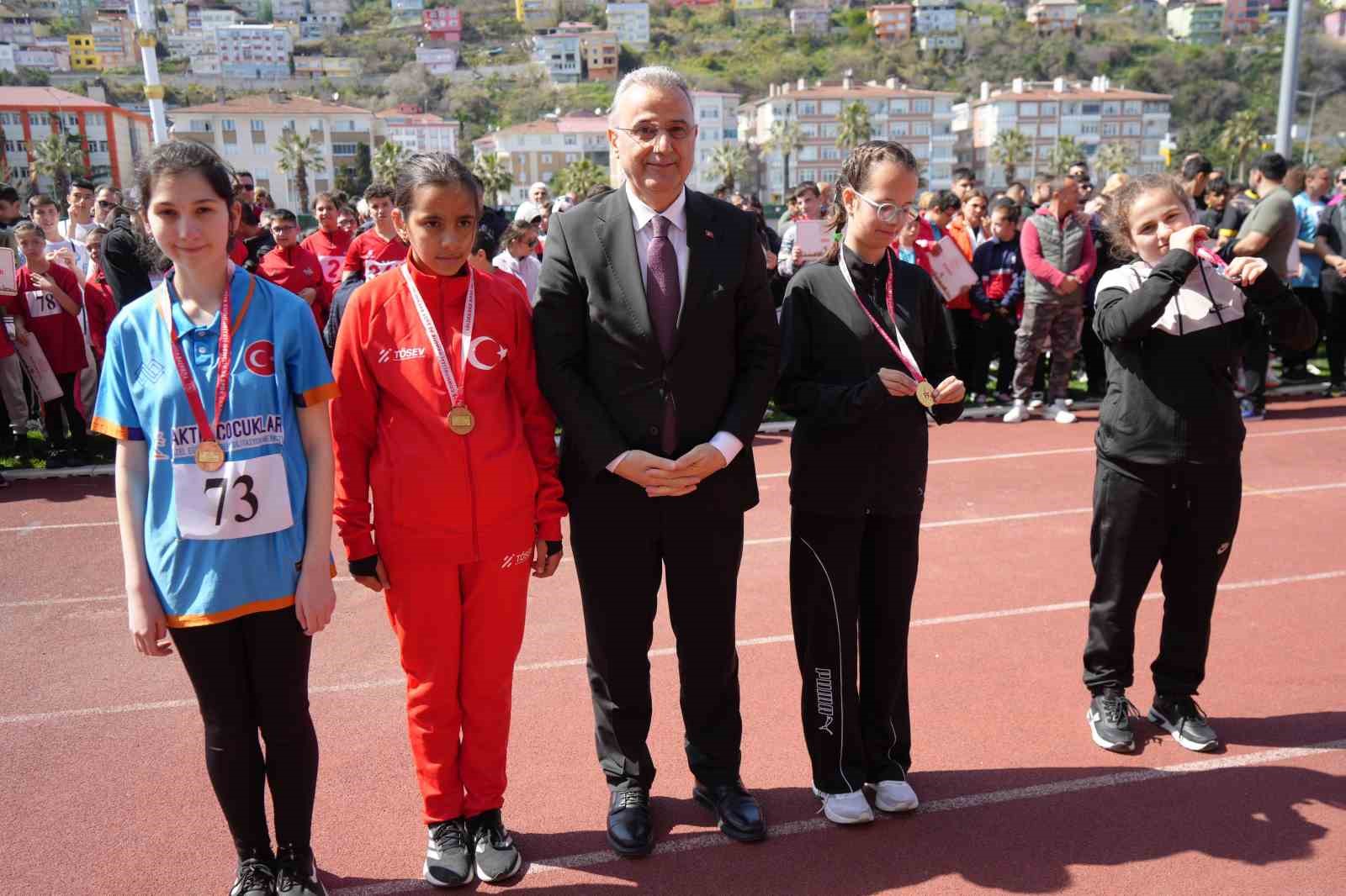 Özel Sporcular Atletizm Türkiye Birinciliği Yarışmaları yapıldı

