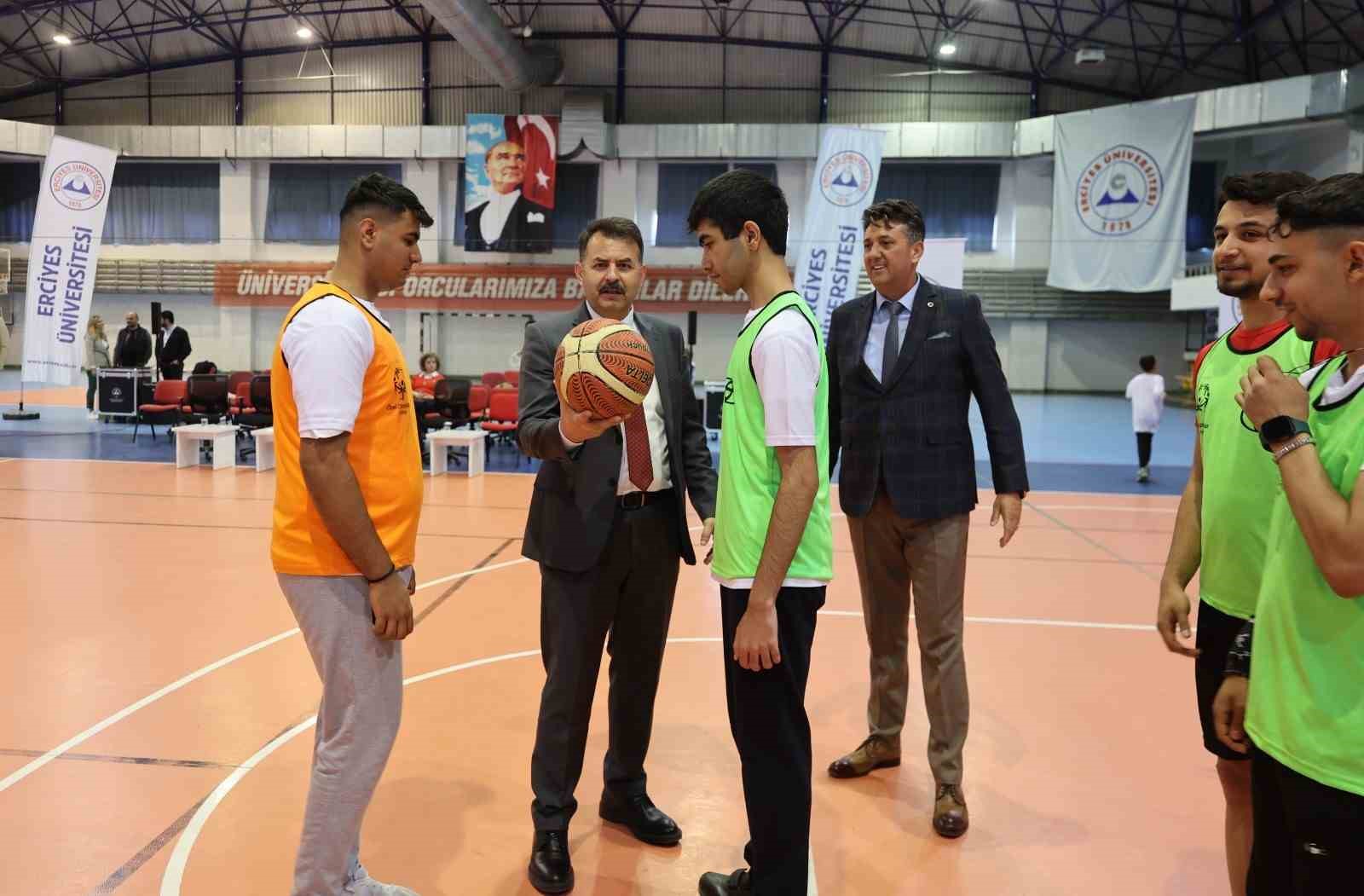 Özel Sporcular ERÜ’de Buluştu
