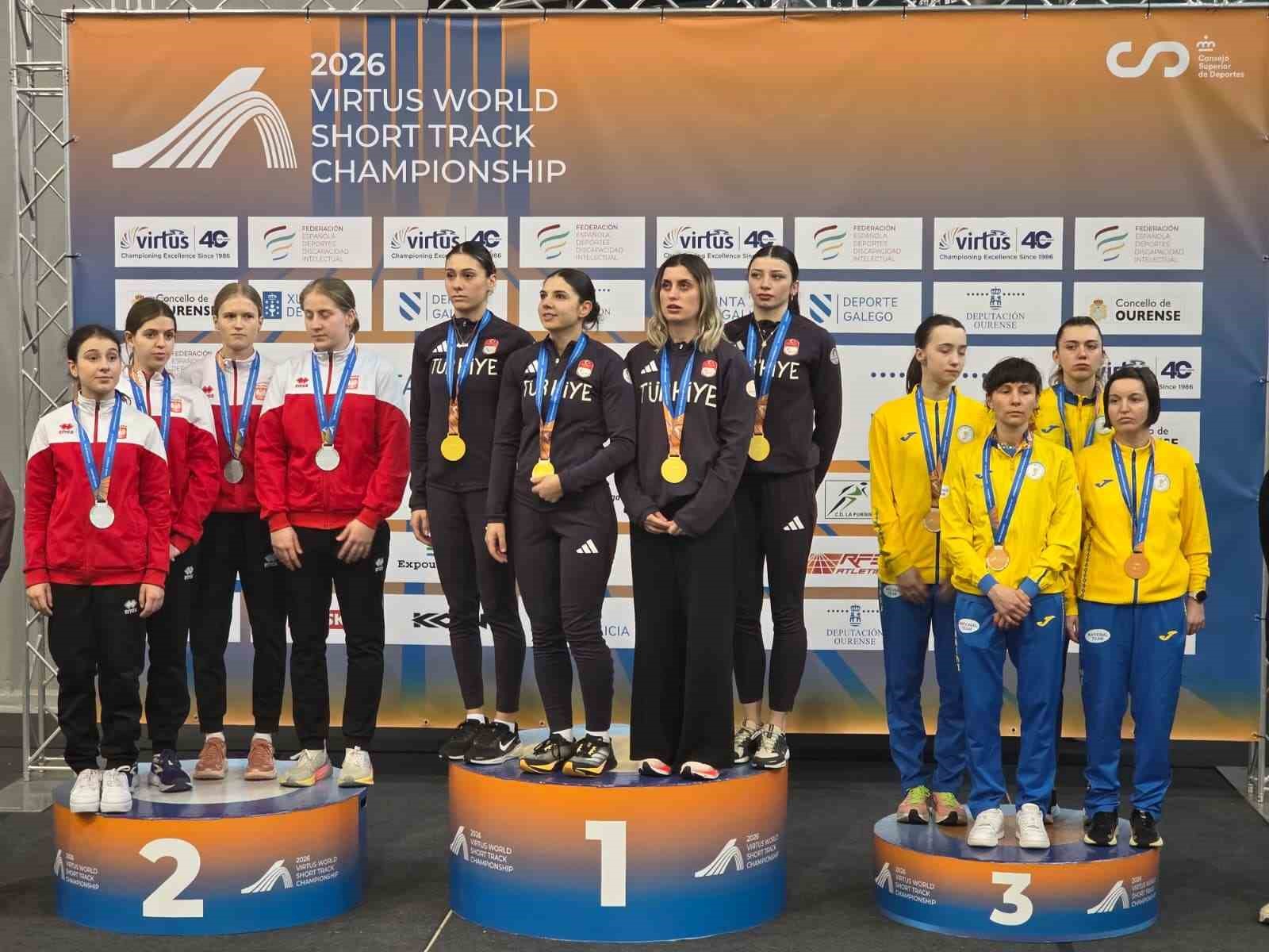 Özel sporculardan tarihi zafer
