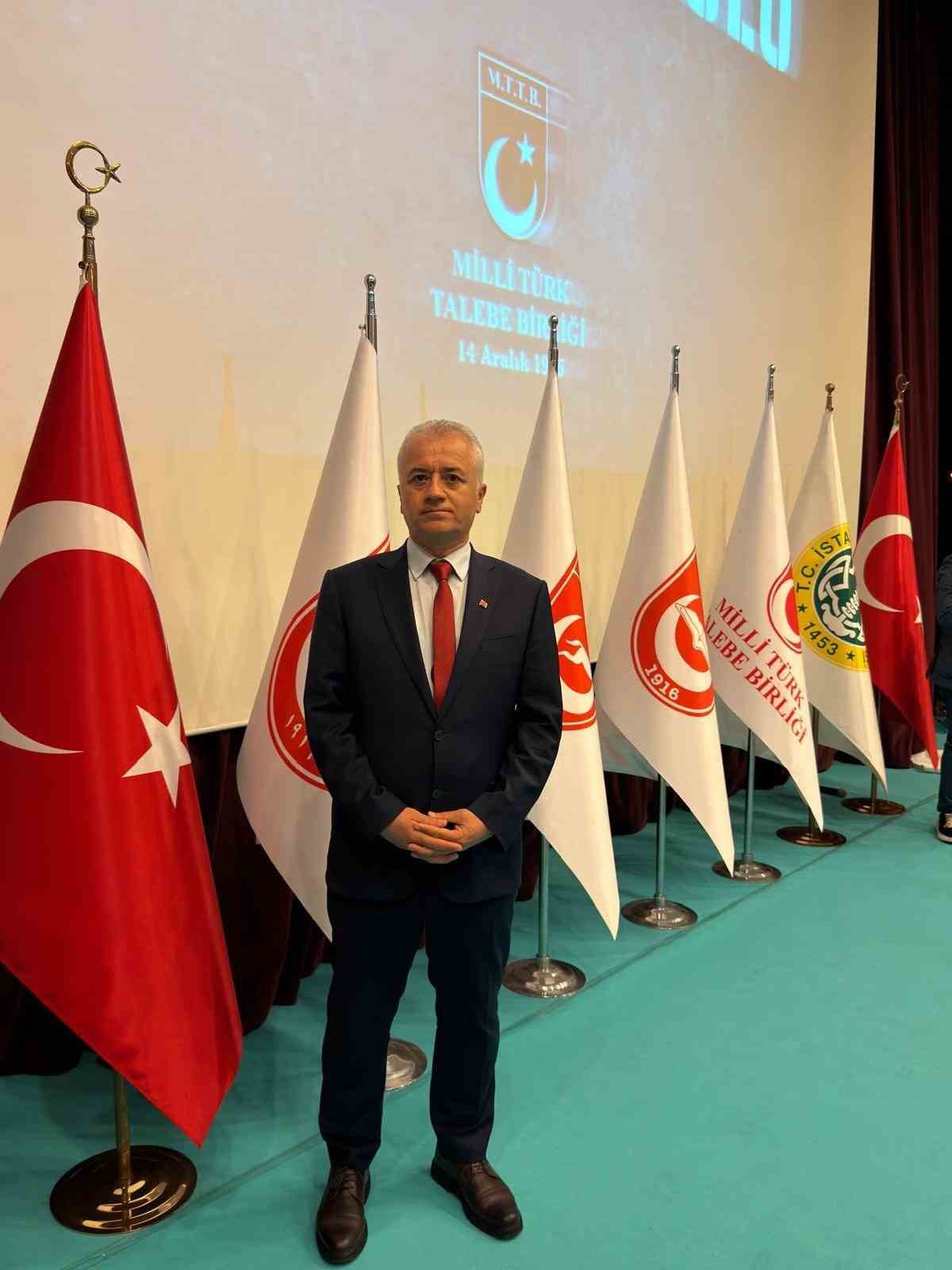 Özköse: "Gençler için siyaset eğitimi önemli"
