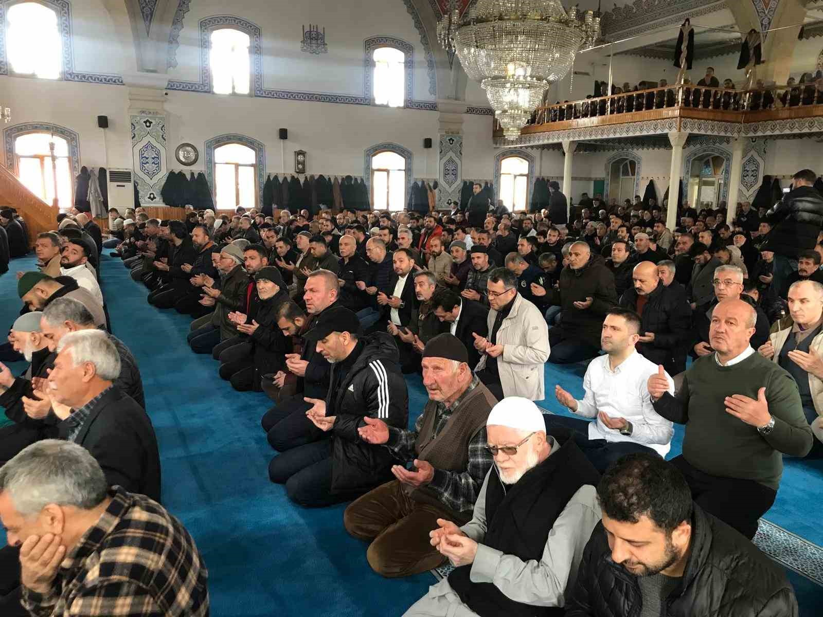 Özsoy dua ile anıldı
