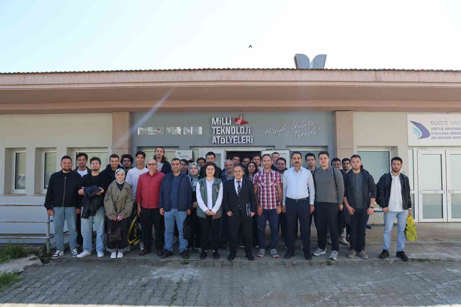 Öztürk "Yapay zeka her meslekte yeni bir dönem başlatıyor"
