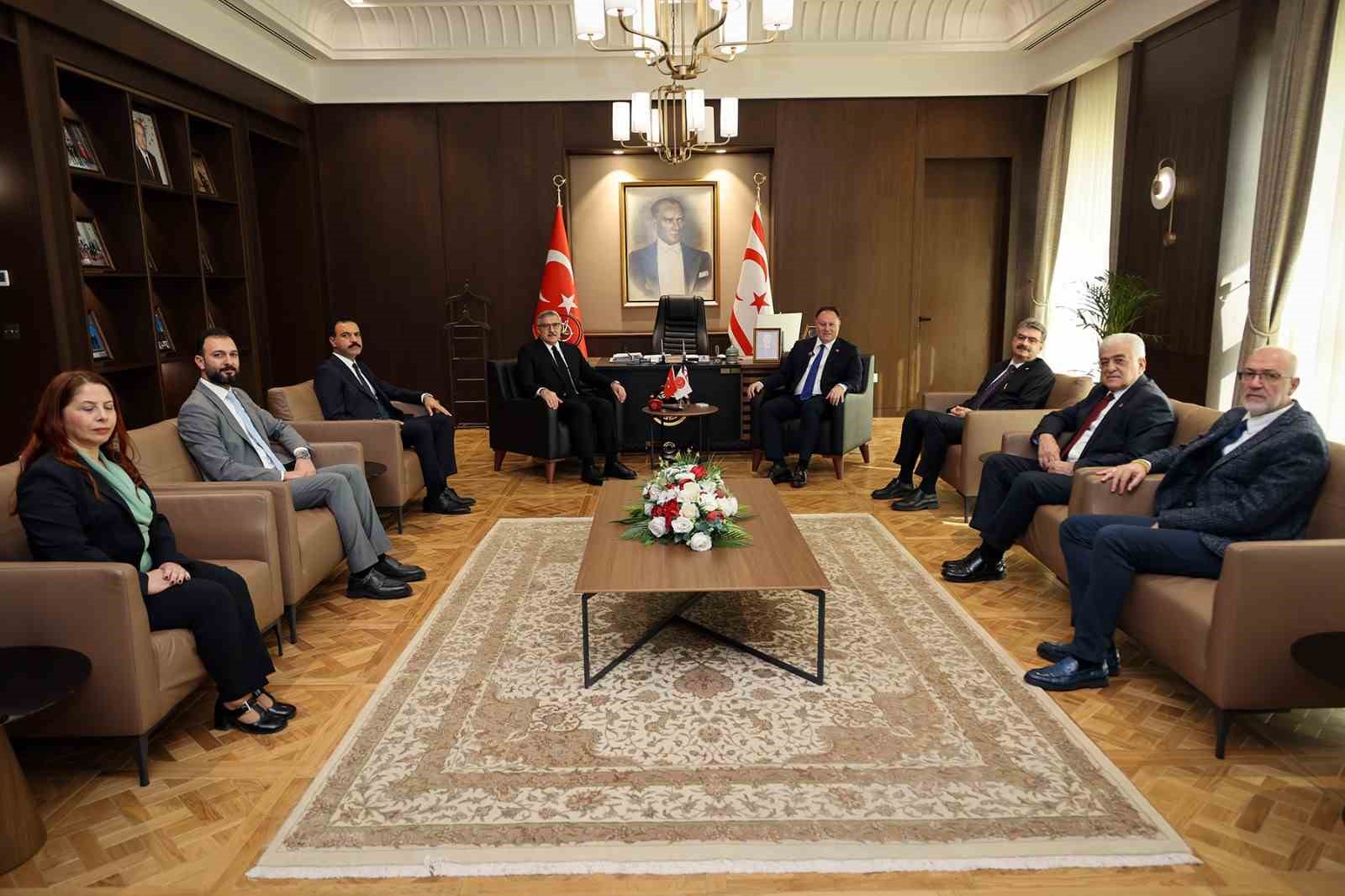 Öztürkler: "Anavatanla kopmaz bağlarımız her türlü tehlikeye karşı güç vermeye devam edecek"
