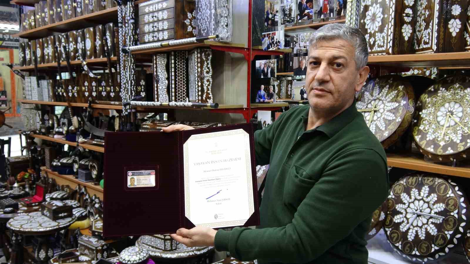 Padişah mesleğini yaşatan Gaziantepli ustaya ’Yaşayan İnsan Hazineleri’ ödülü
