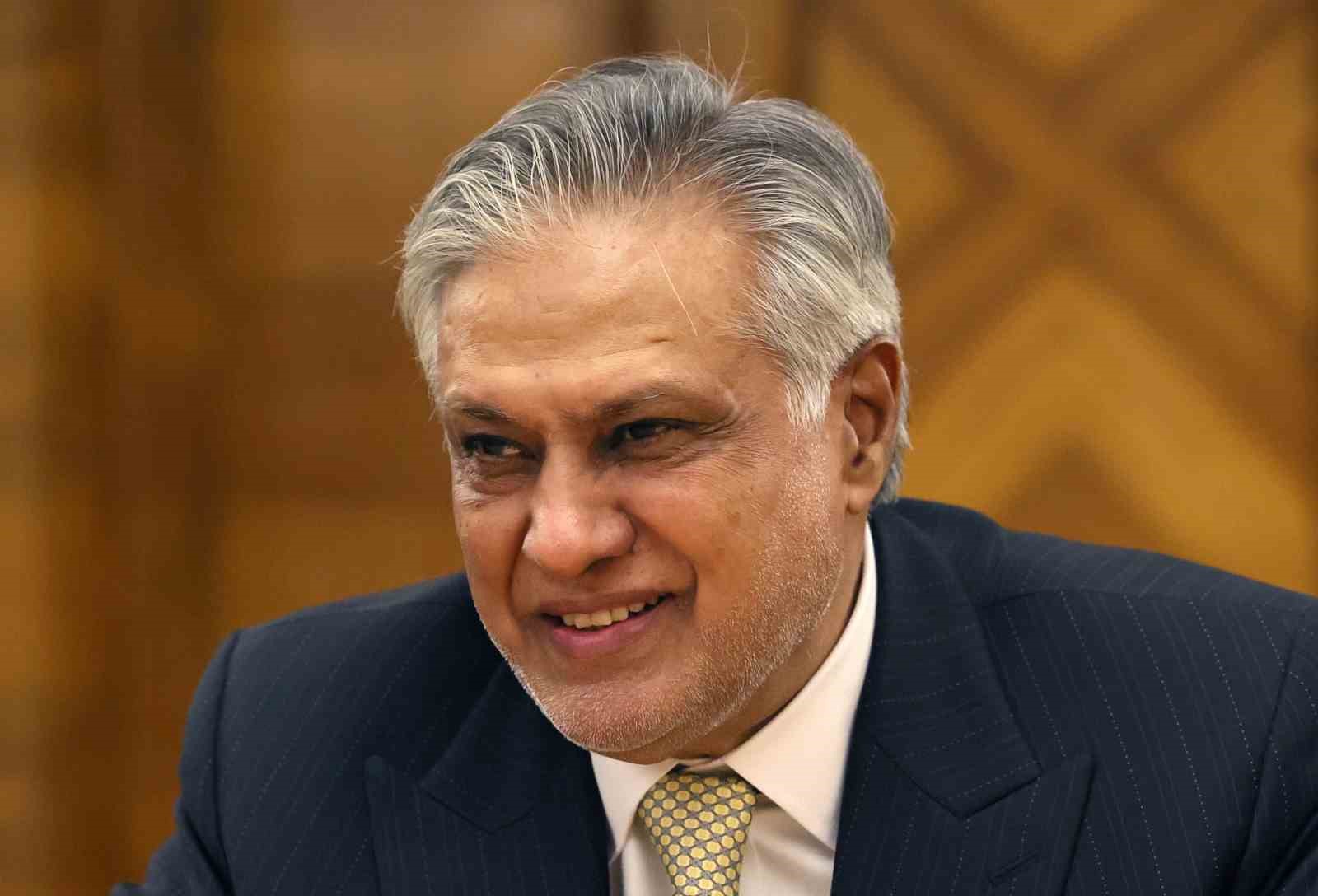 Pakistan: "İran, Pakistan bandıralı 20 geminin Hürmüz’den geçmesine izin verdi"
Pakistan: "İran, Pakistan bandıralı 20 geminin Hürmüz’den geçmesine izin verdi"