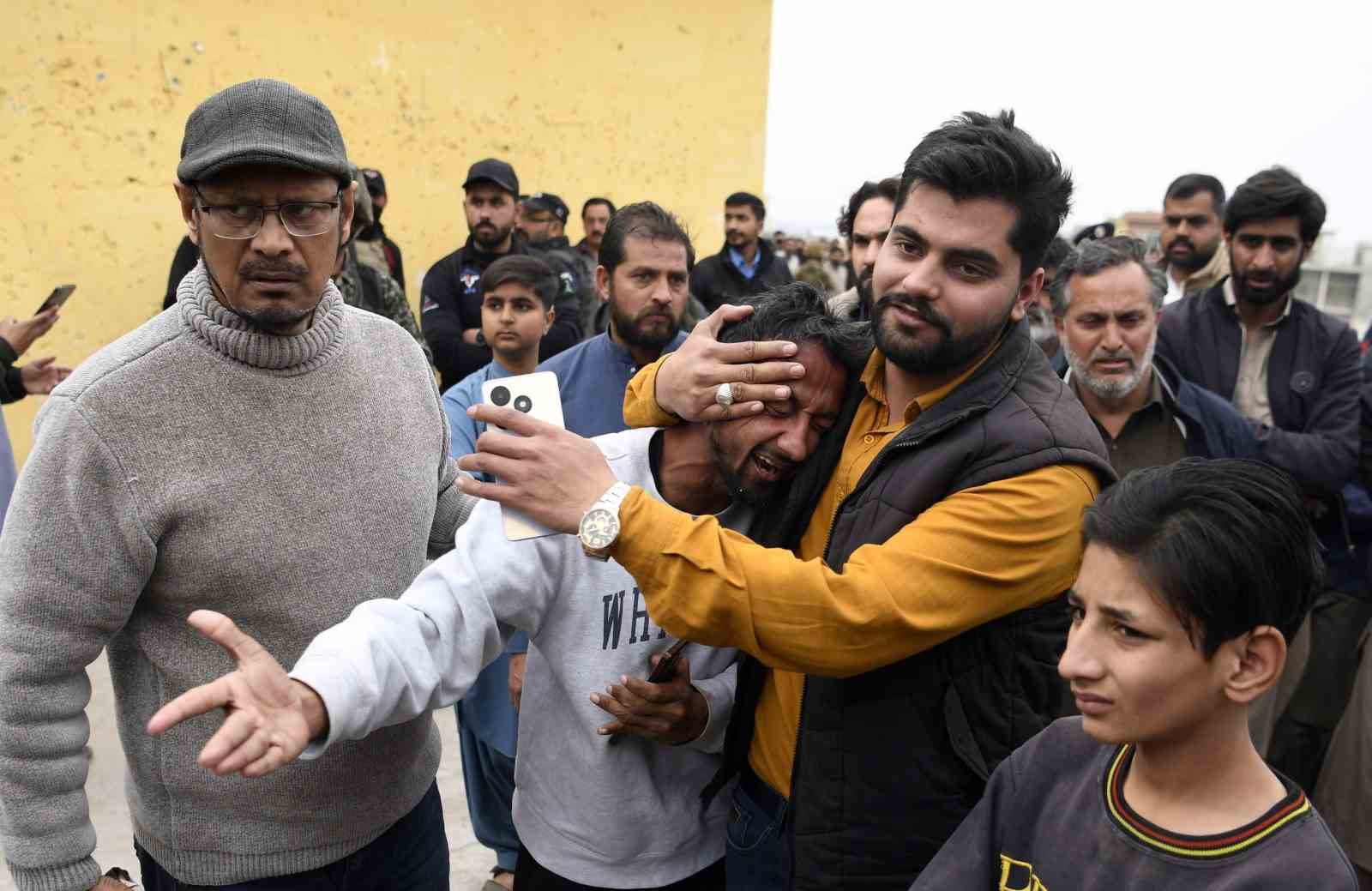 Pakistan’daki cami saldırısında can kaybı 35’e yükseldi
