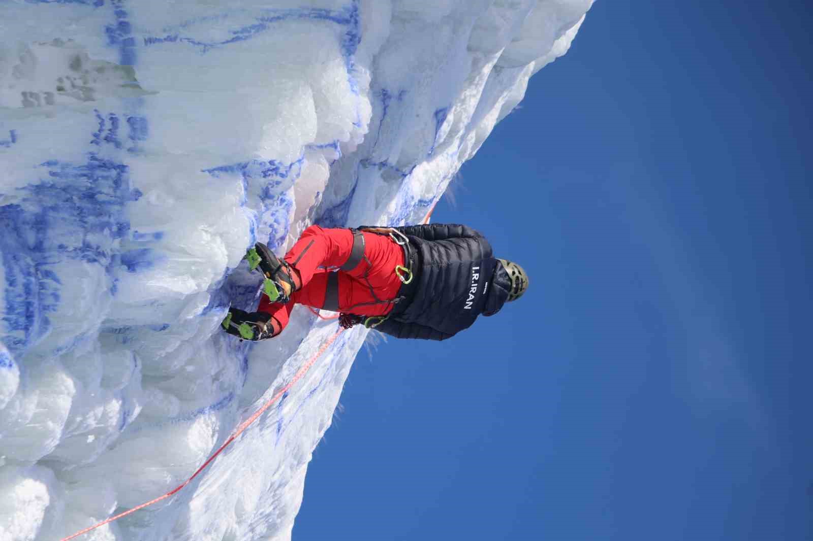 Palandöken Kayak Merkezi’nde Türkiye Buz Tırmanışı Şampiyonası gerçekleştirildi
