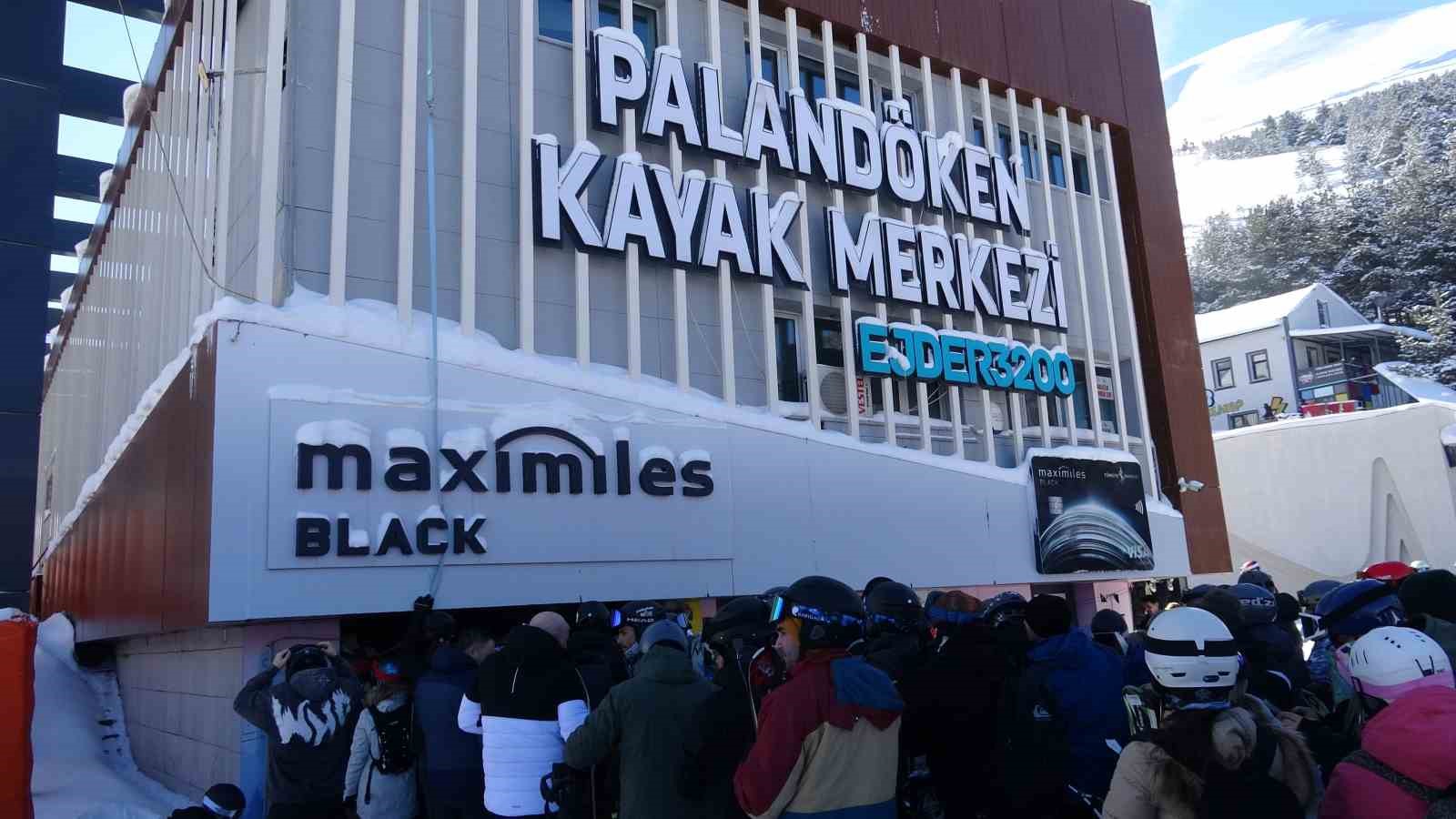 Palandöken’de kayak coşkusu
