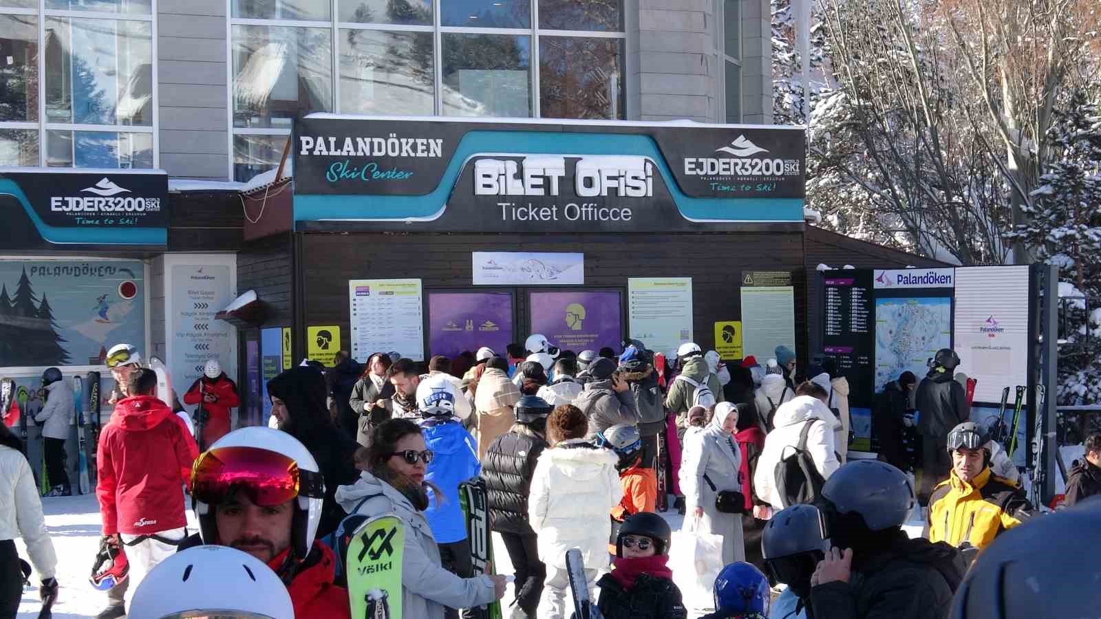 Palandöken’de kayak coşkusu
