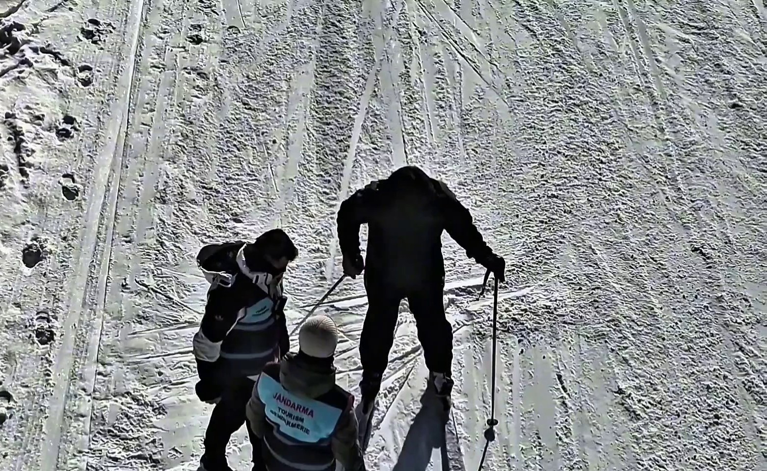 Palandöken’de kural ihlaline geçit yok
