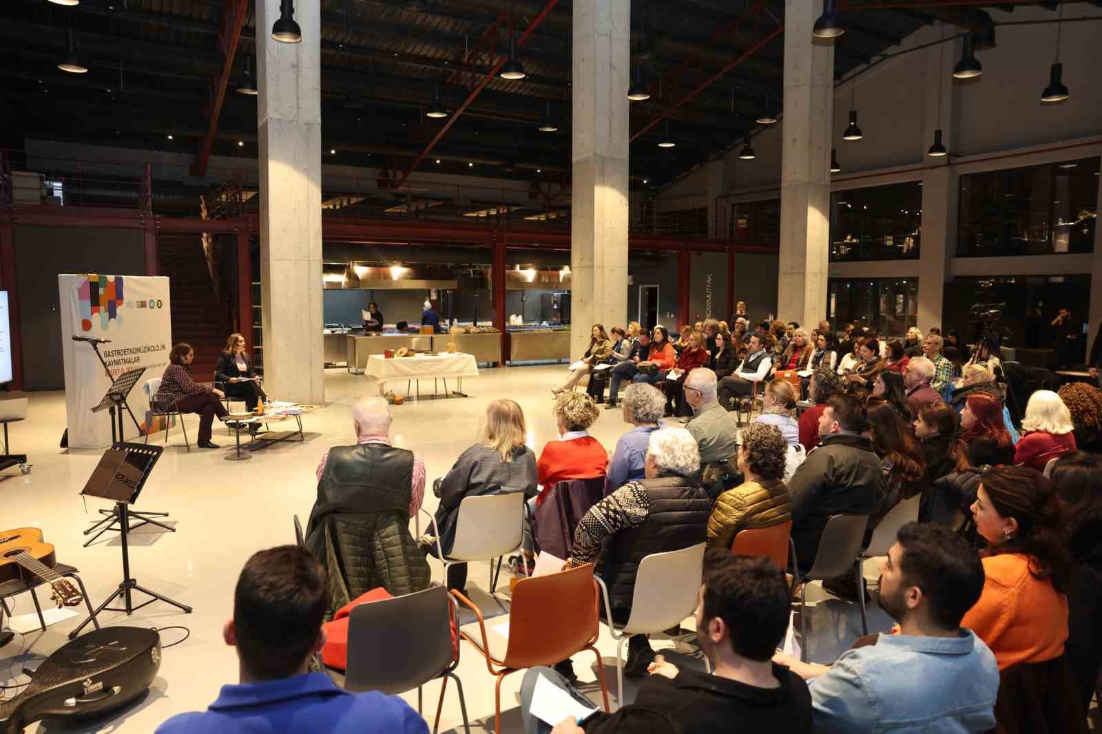 Pancar deposunda sinema ve lezzet yolculuğu
Pancar deposunda sinema ve lezzet yolculuğu