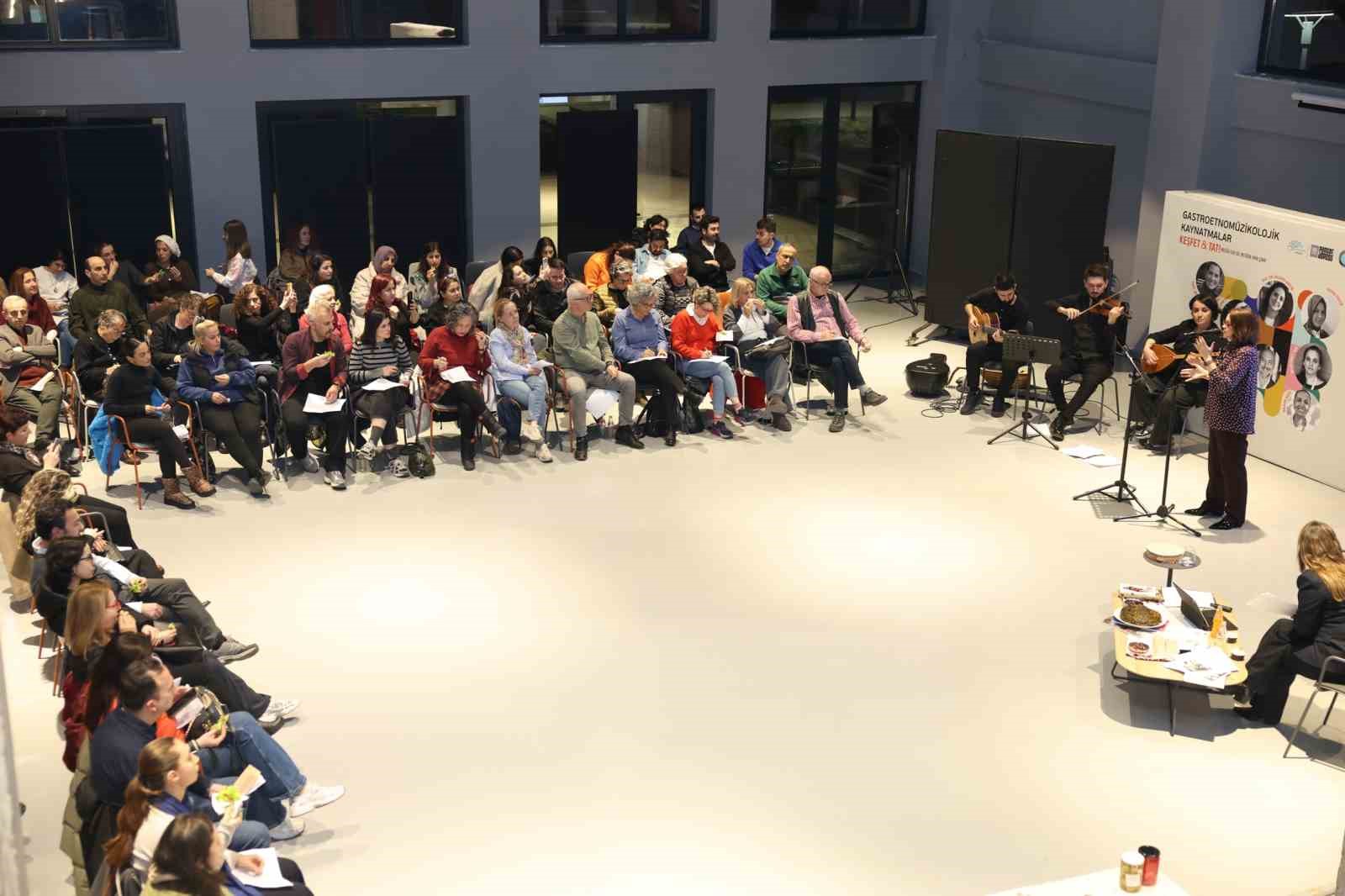 Pancar deposunda sinema ve lezzet yolculuğu
Pancar deposunda sinema ve lezzet yolculuğu